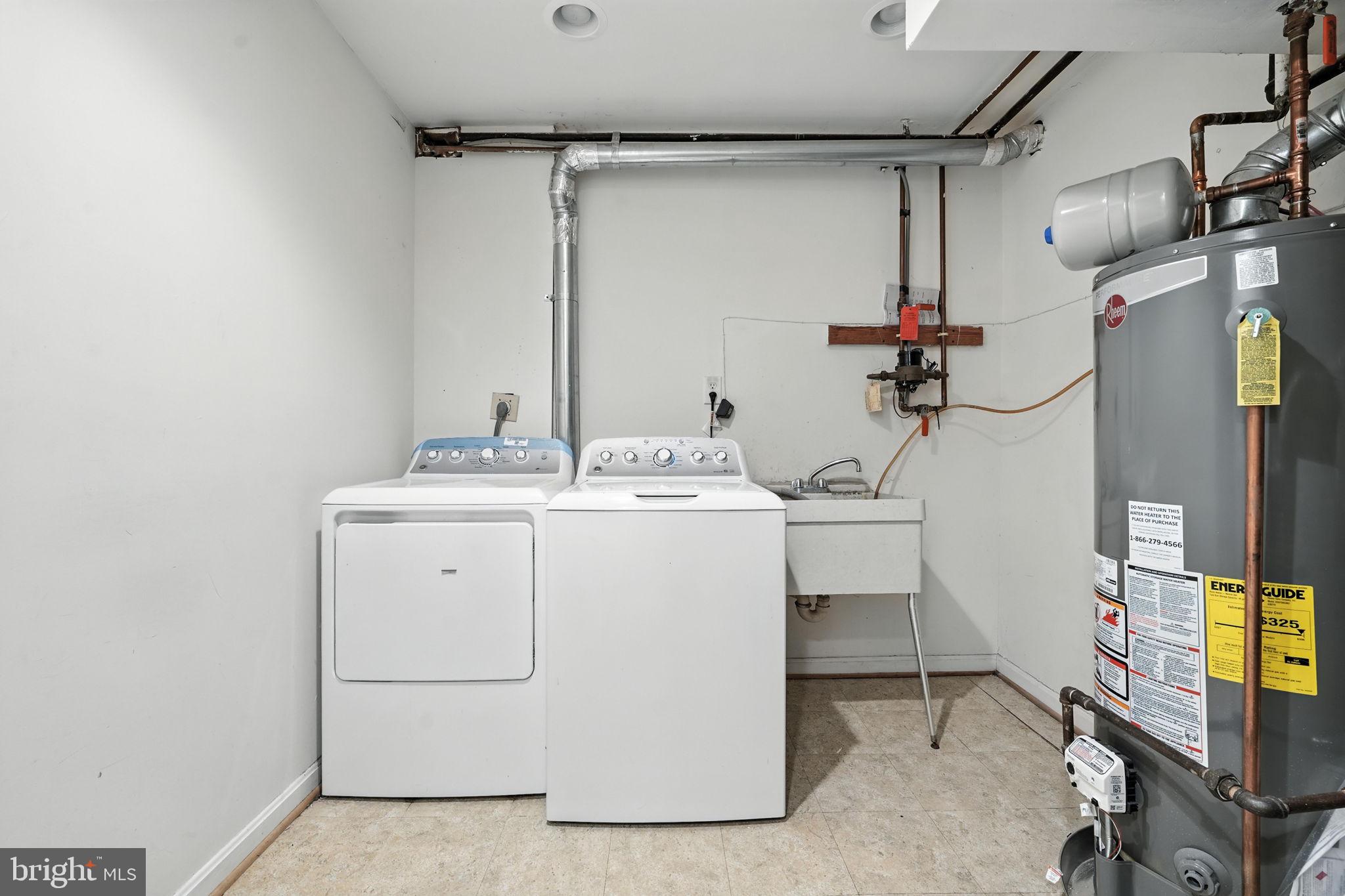 TANTALLON ON THE POTOMAC - Residential