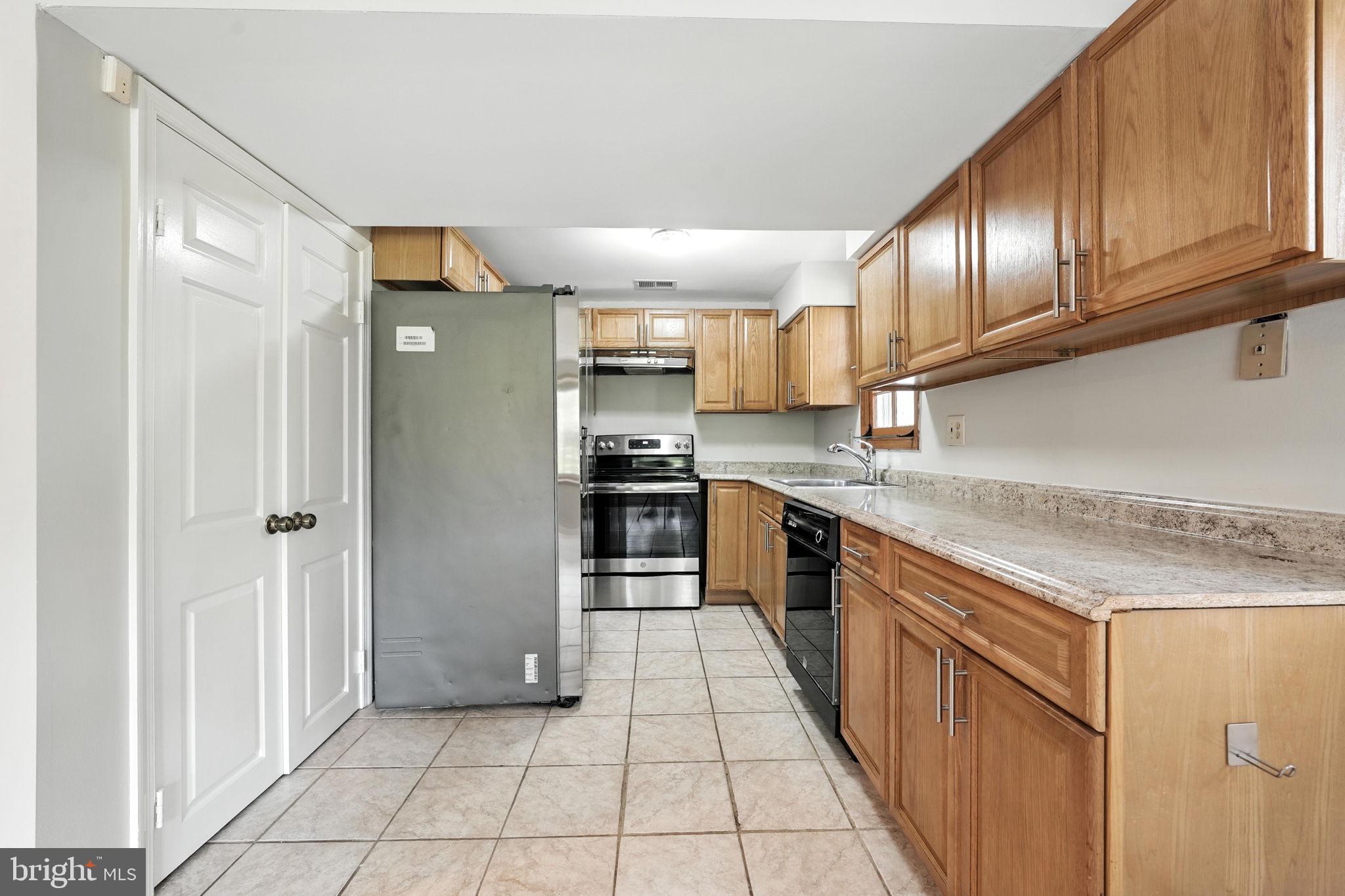 TANTALLON ON THE POTOMAC - Residential