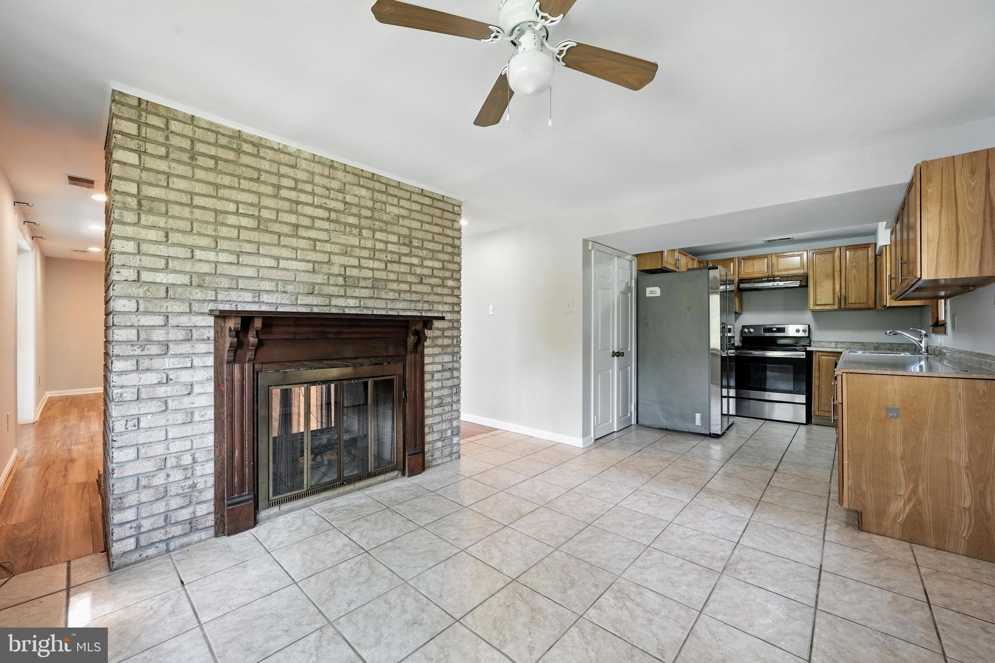 TANTALLON ON THE POTOMAC - Residential