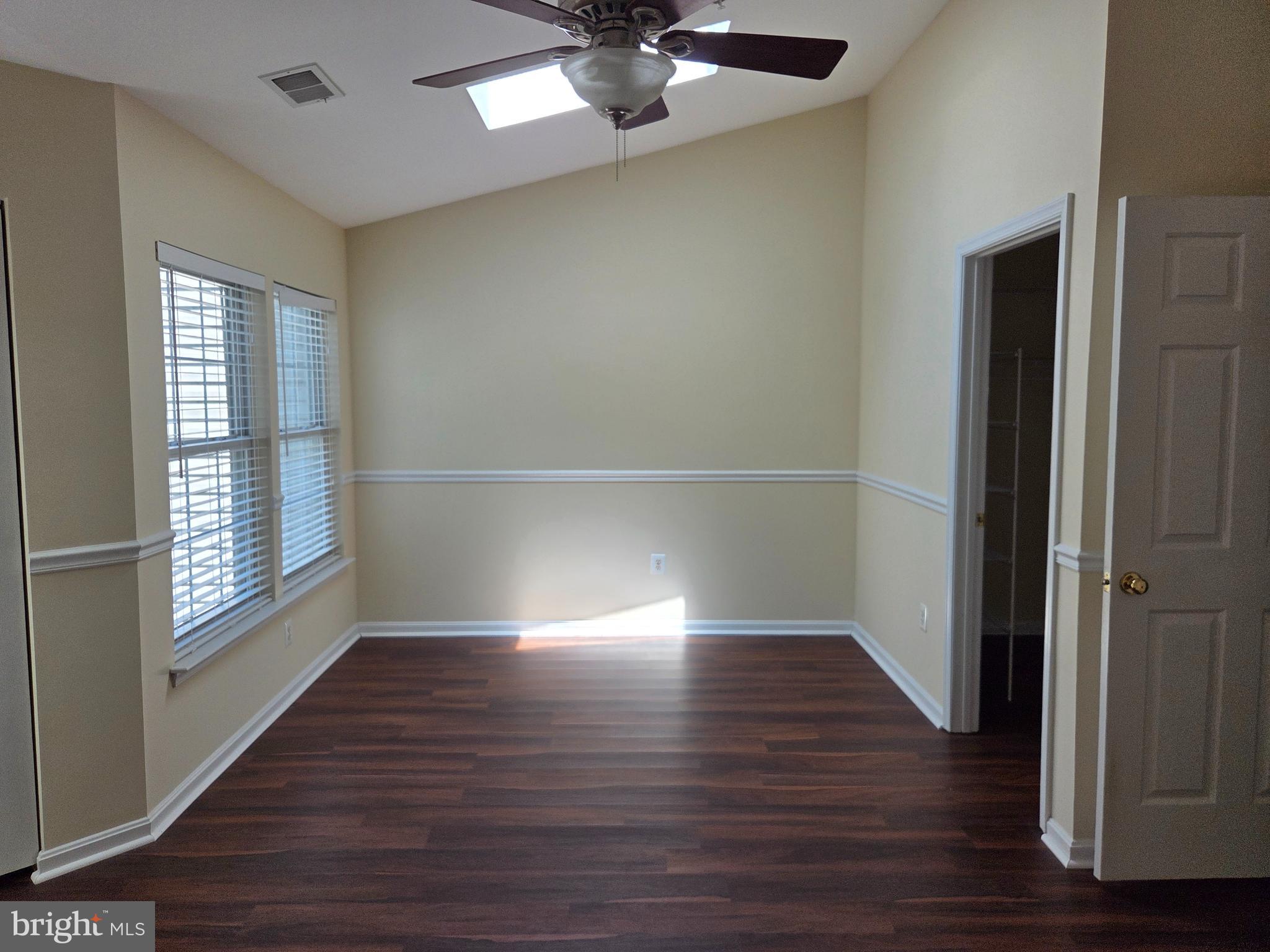 RIVER OAKS - Residential Lease