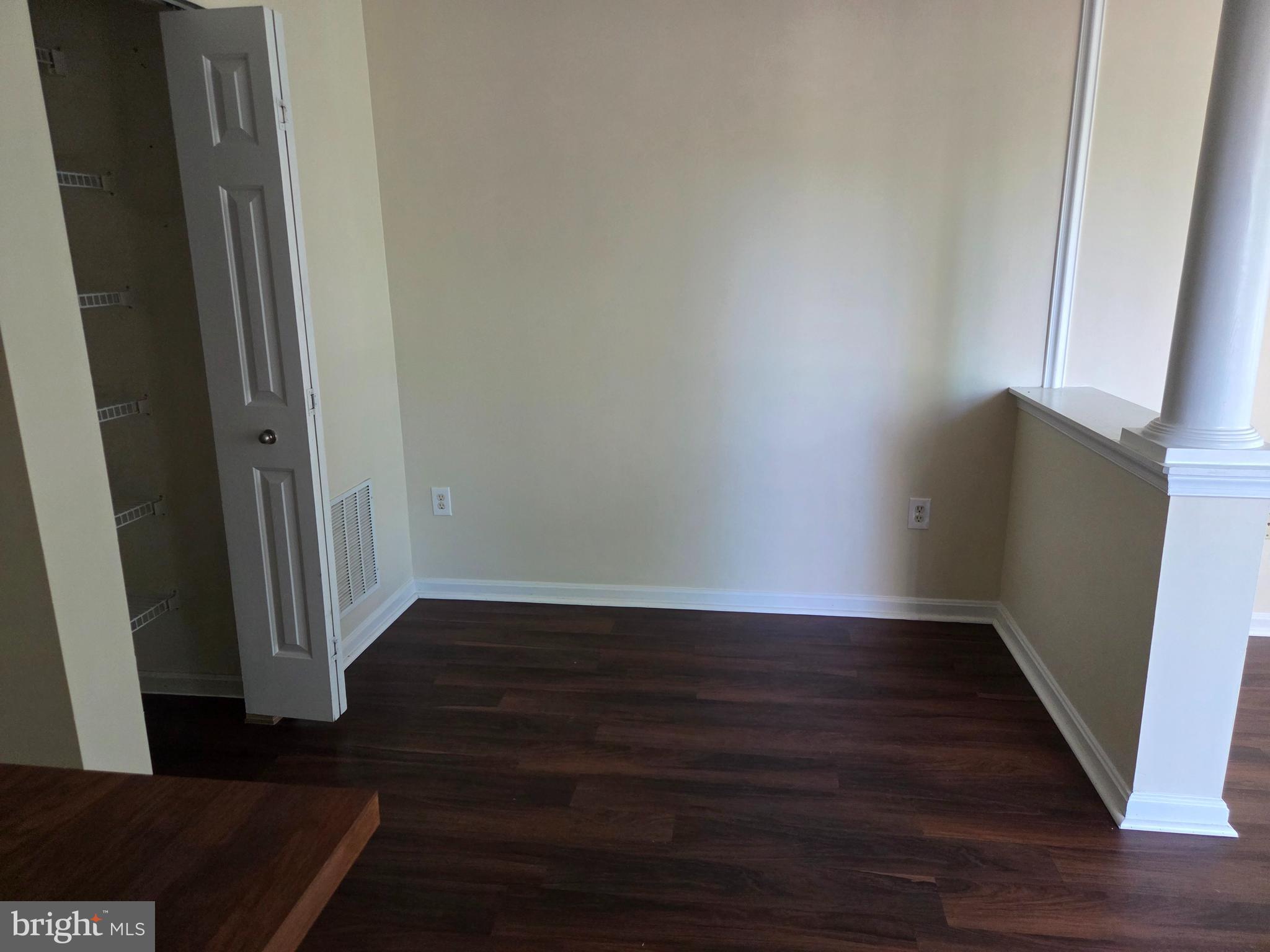 RIVER OAKS - Residential Lease