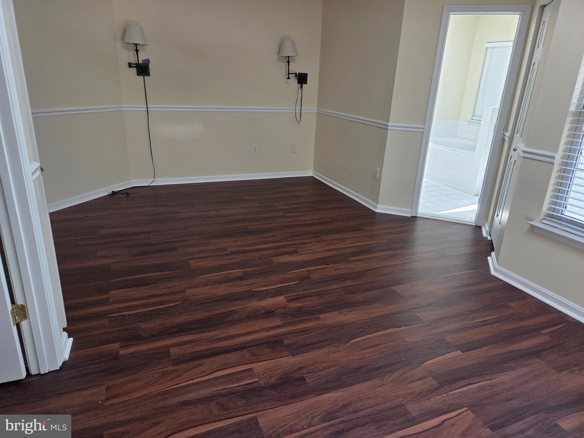 RIVER OAKS - Residential Lease