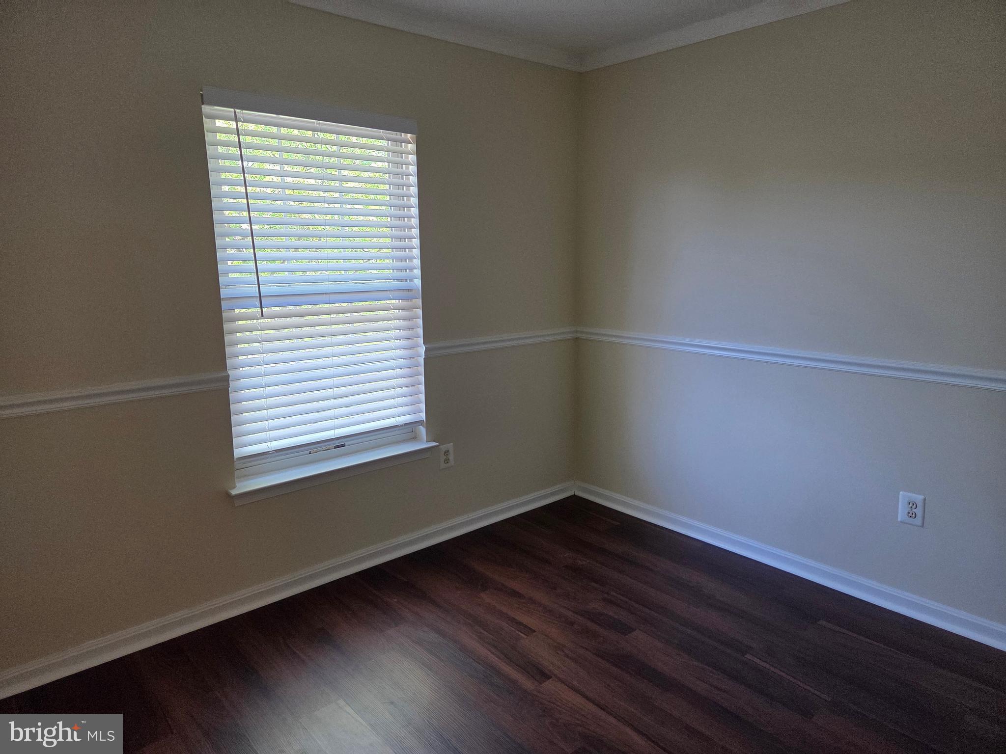 RIVER OAKS - Residential Lease