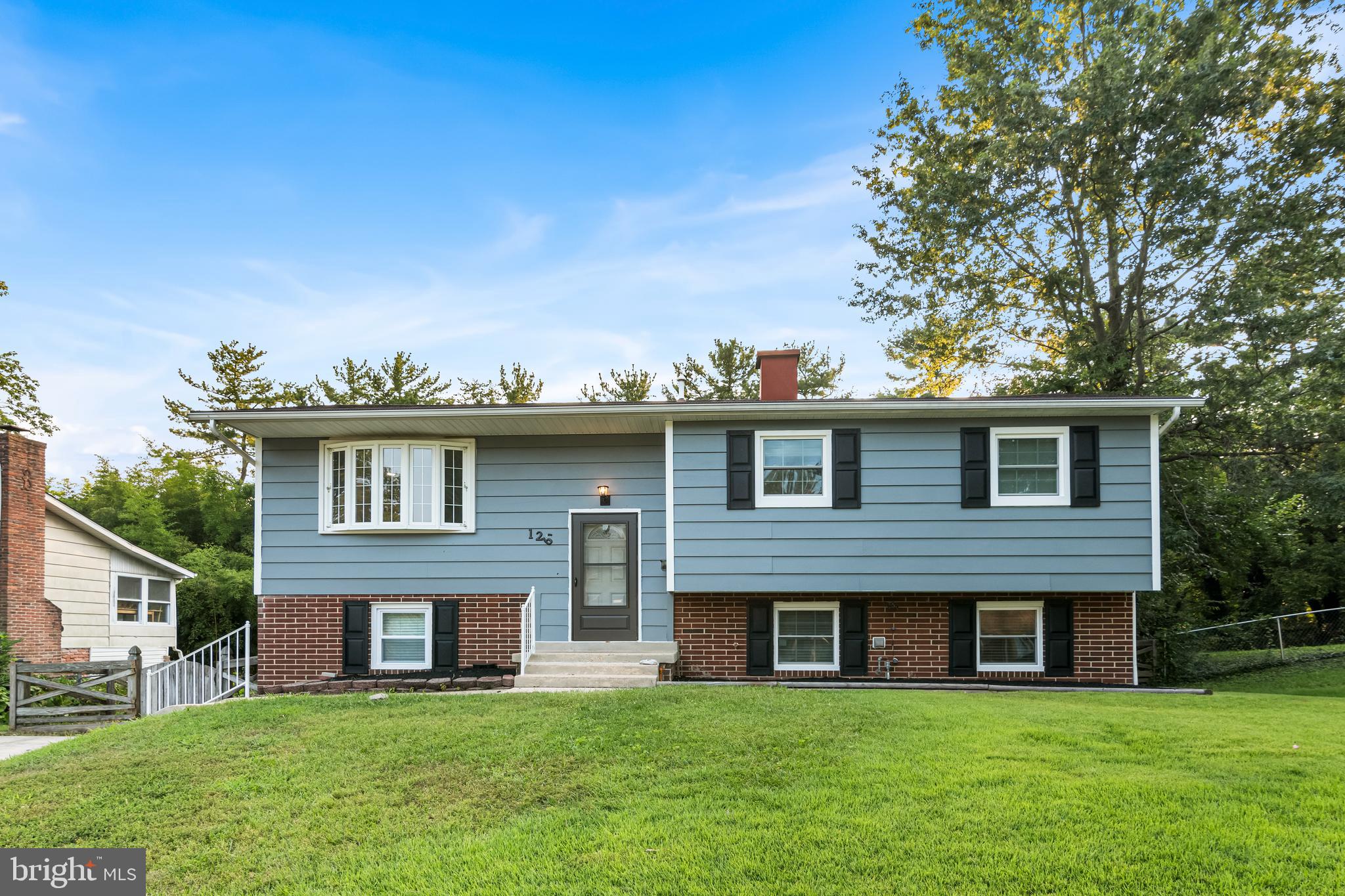 This cozy and well-maintained split-level home offers the perfect blend of comfort and modern upgrades. Situated on a spacious lot with a large backyard, it’s ideal for outdoor gatherings, gardening, or simply relaxing in a private, serene setting.
Step inside this lovely home and be greeted by wonderful natural lighting, that makes the living area appear spacious. The kitchen has been thoughtfully updated with new plumbing and vinyl flooring, ensuring efficiency and convenience for everyday use. Other notable updates include some energy-efficient thermal windows, allowing for better temperature control and natural light, as well as fresh exterior paint that enhances the home’s curb appeal and protects against the elements.
Whether you’re enjoying time in the spacious yard or unwinding in the inviting living areas, this home offers the perfect retreat for a comfortable lifestyle.
Sellers will not make any repairs. $5000 bonus to buyers who can close by August 31st