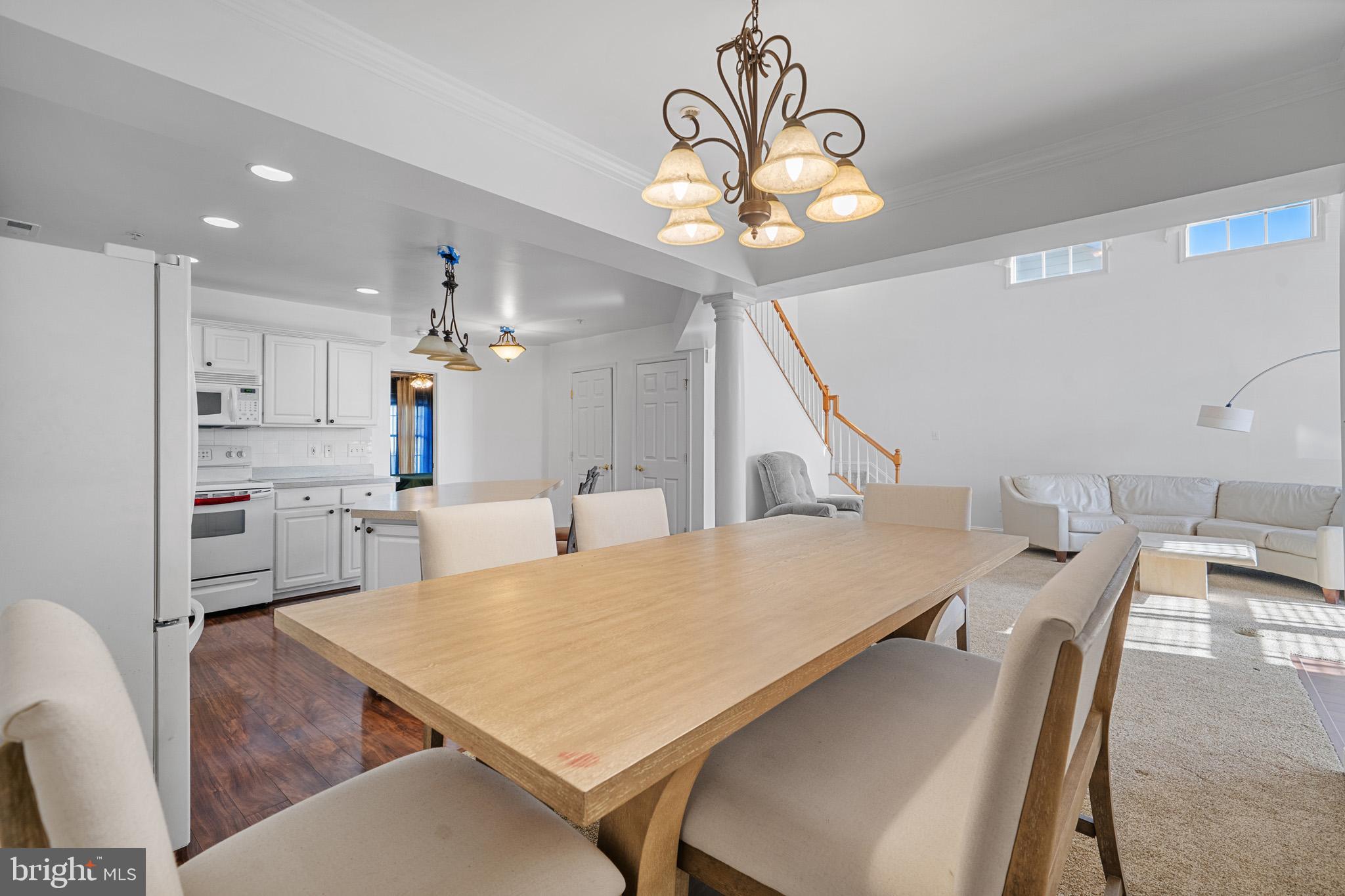 WASHINGTON SQUARE - Residential