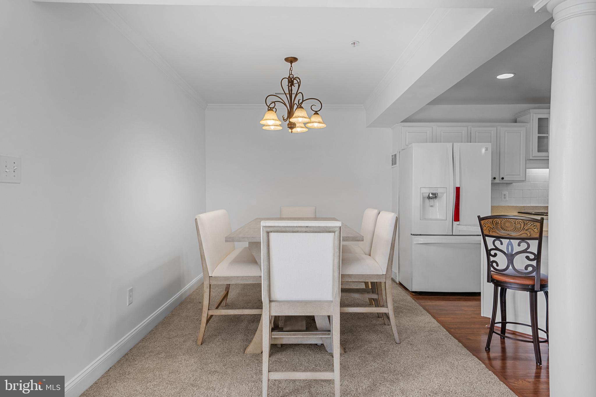 WASHINGTON SQUARE - Residential