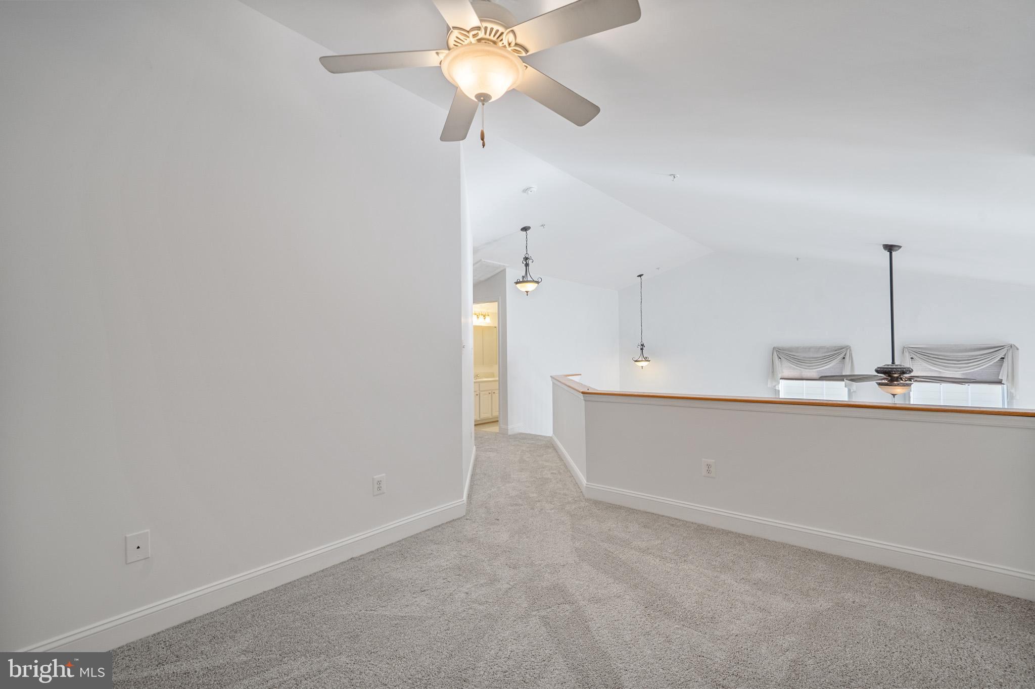 WASHINGTON SQUARE - Residential