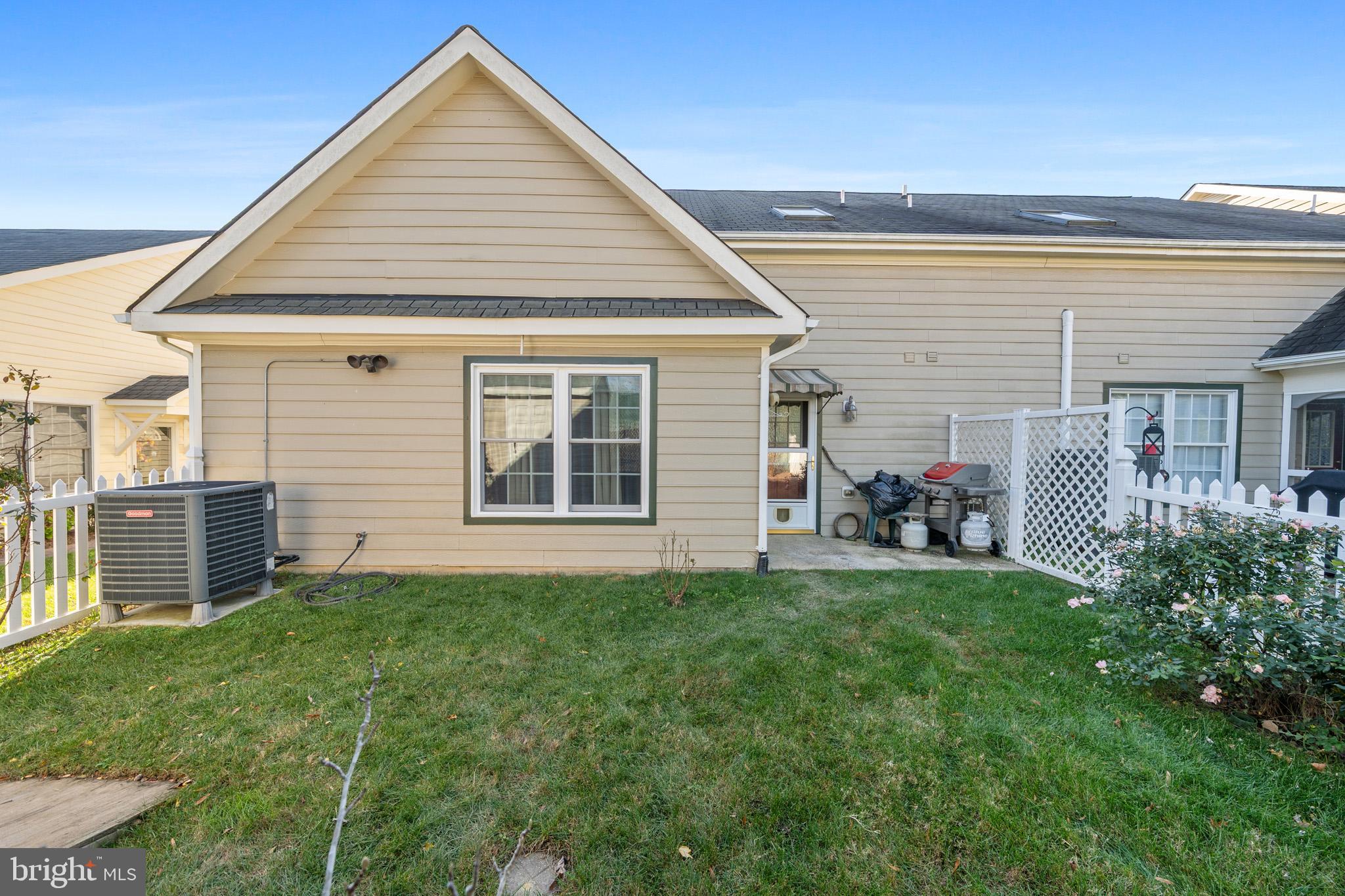 WASHINGTON SQUARE - Residential
