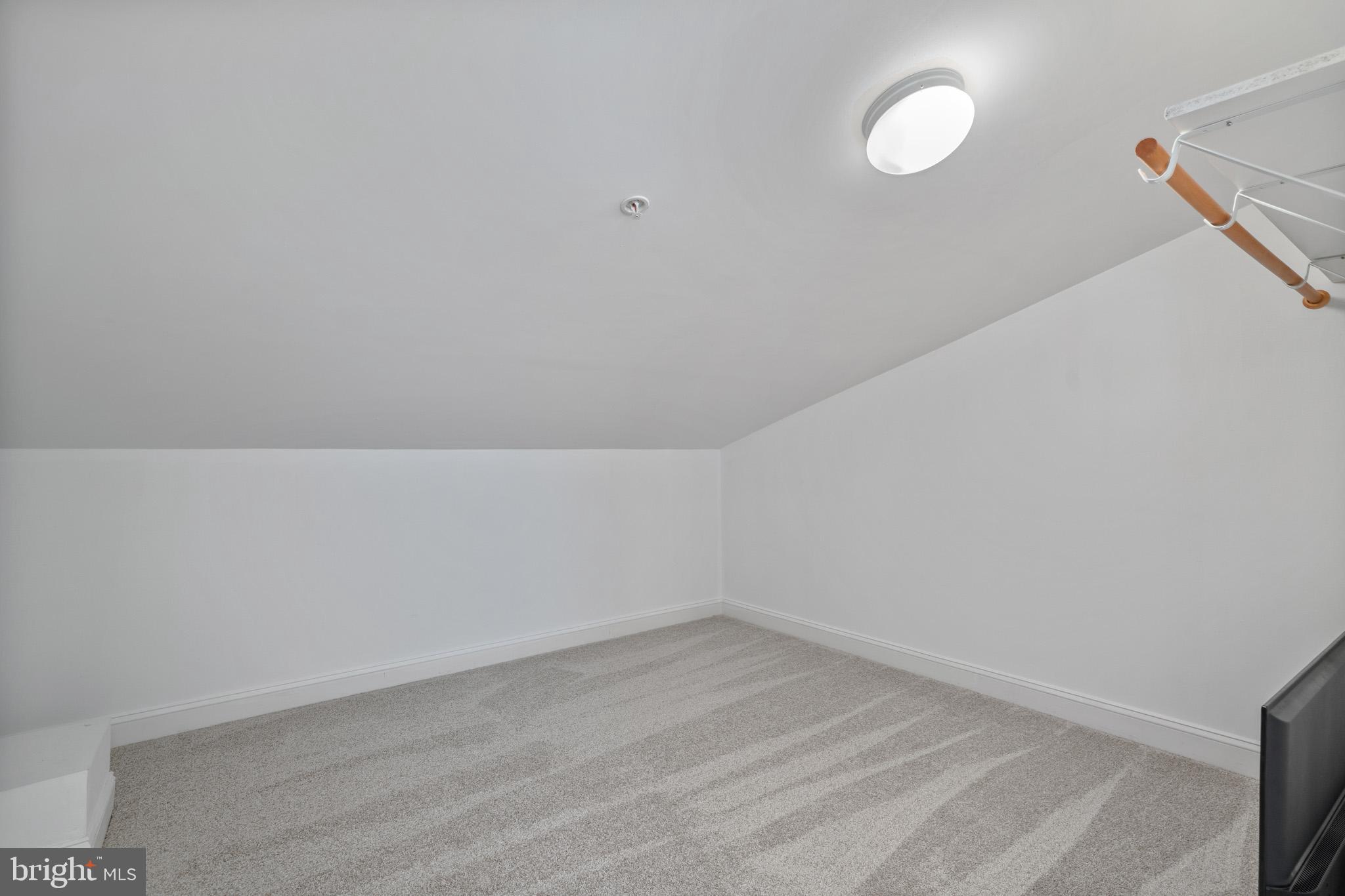 WASHINGTON SQUARE - Residential