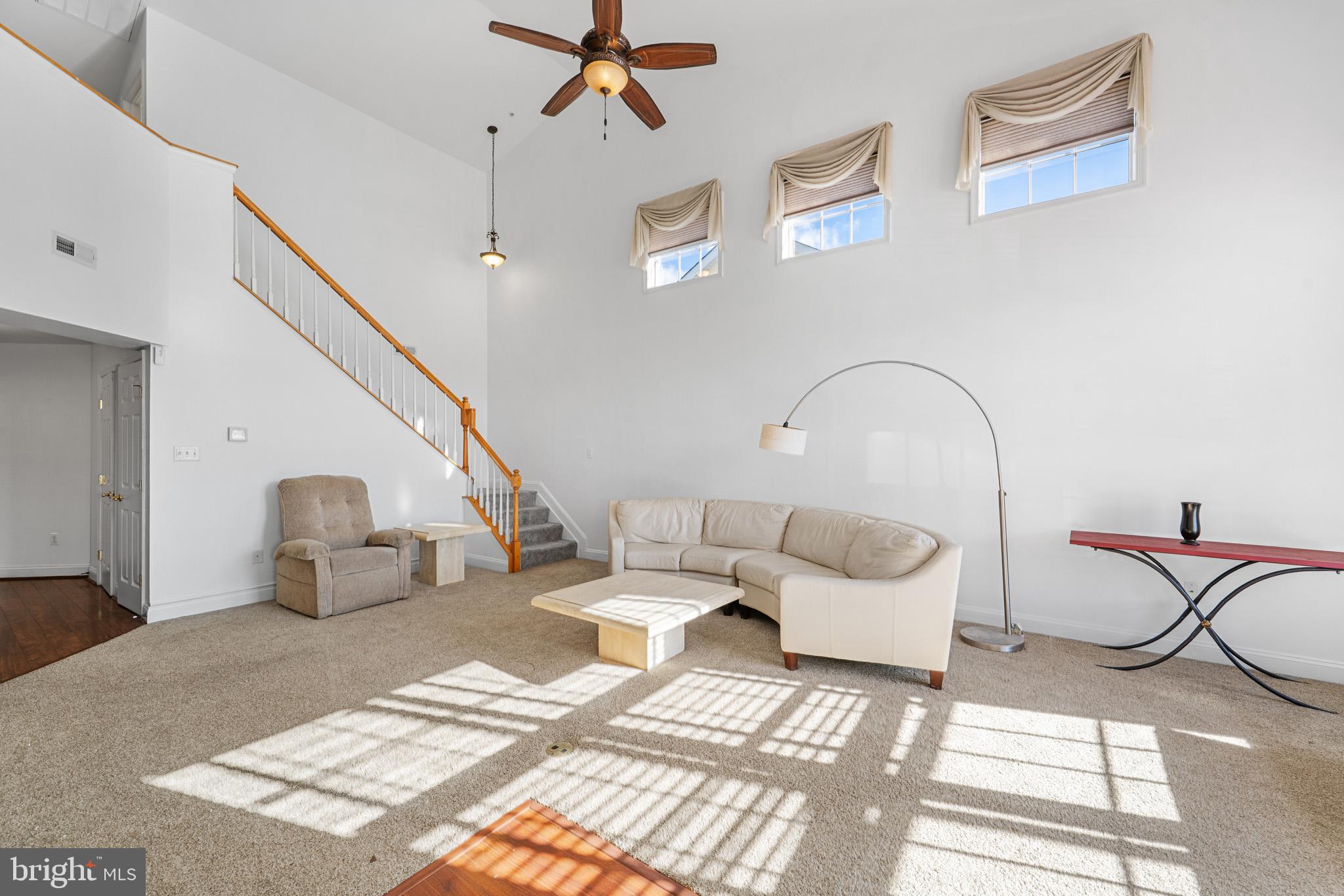 WASHINGTON SQUARE - Residential