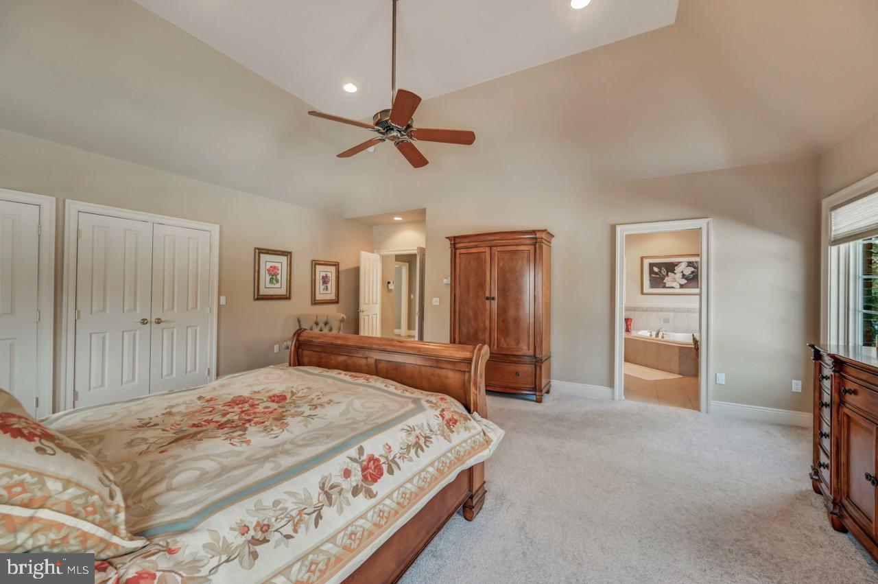 SPLIT ROCK - Residential