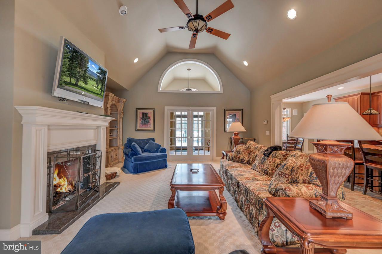 SPLIT ROCK - Residential