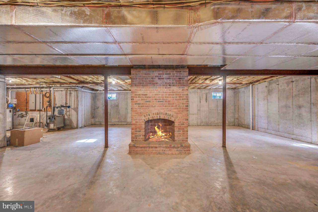 SPLIT ROCK - Residential