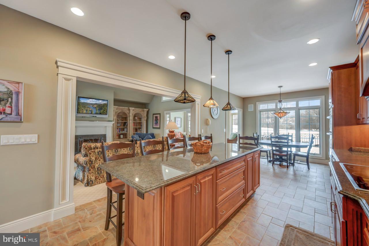 SPLIT ROCK - Residential