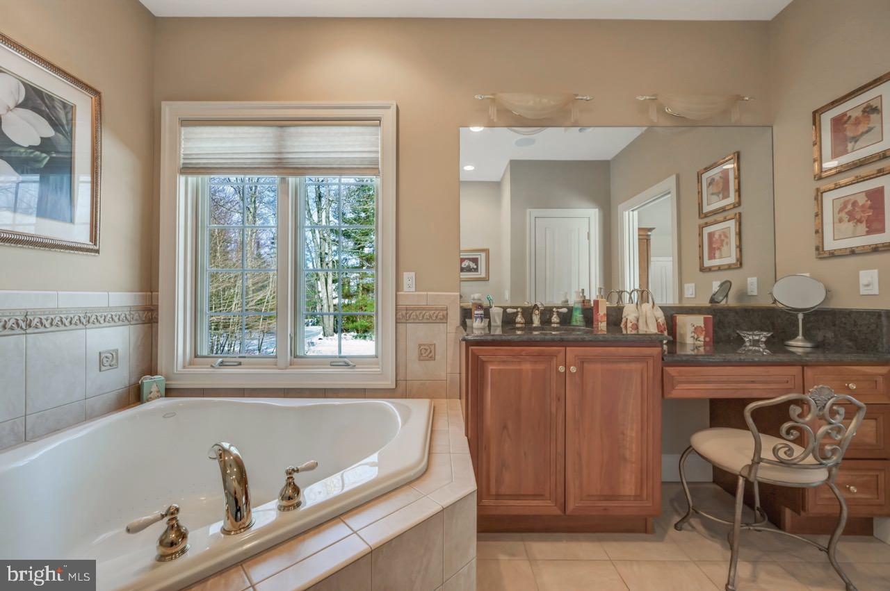 SPLIT ROCK - Residential