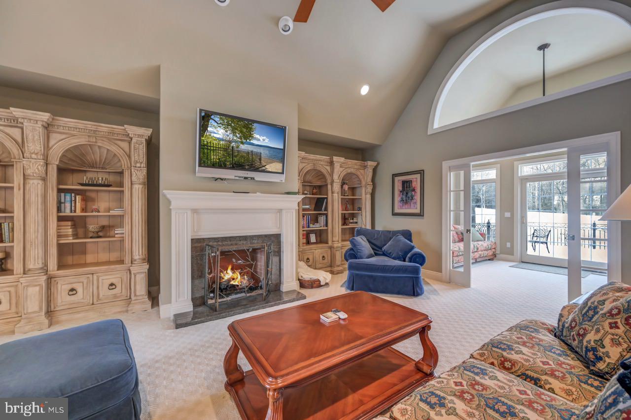 SPLIT ROCK - Residential