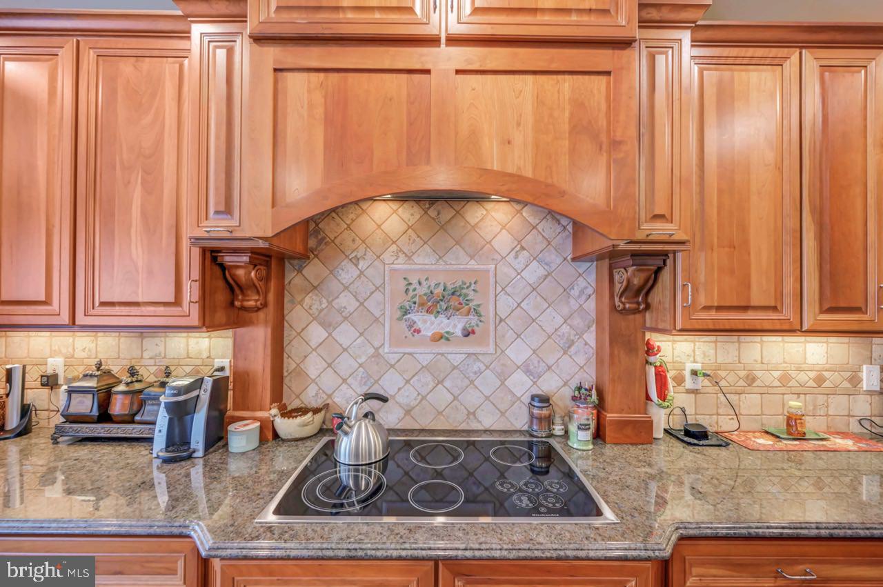 SPLIT ROCK - Residential