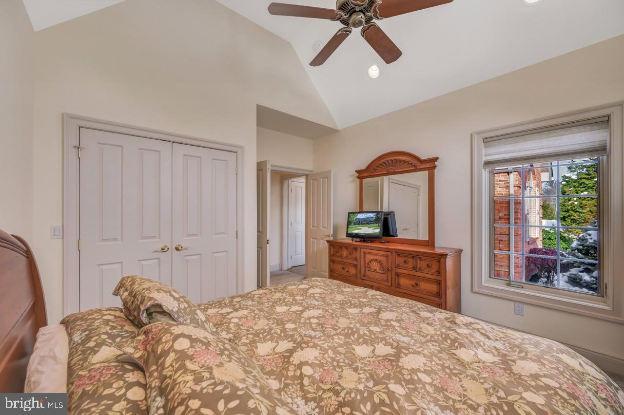 SPLIT ROCK - Residential