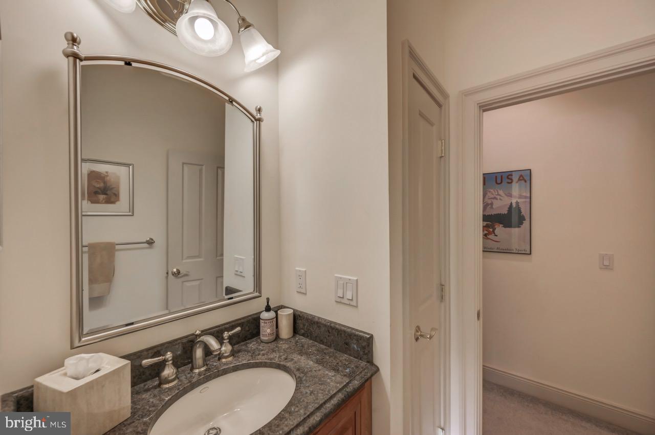 SPLIT ROCK - Residential