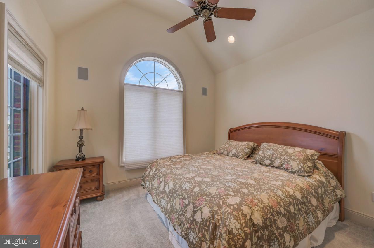 SPLIT ROCK - Residential