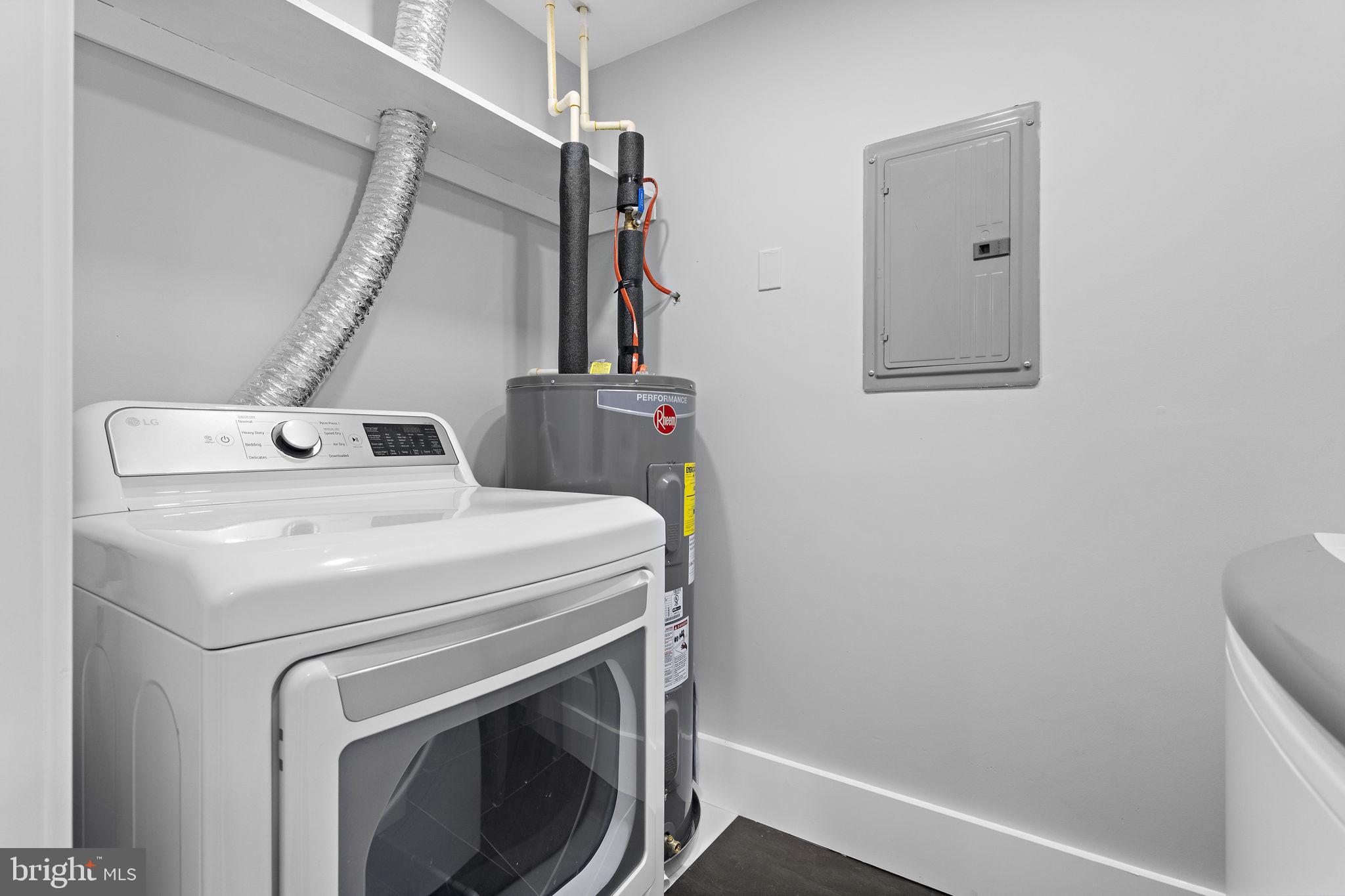 GREENFIELD COMMONS - Residential