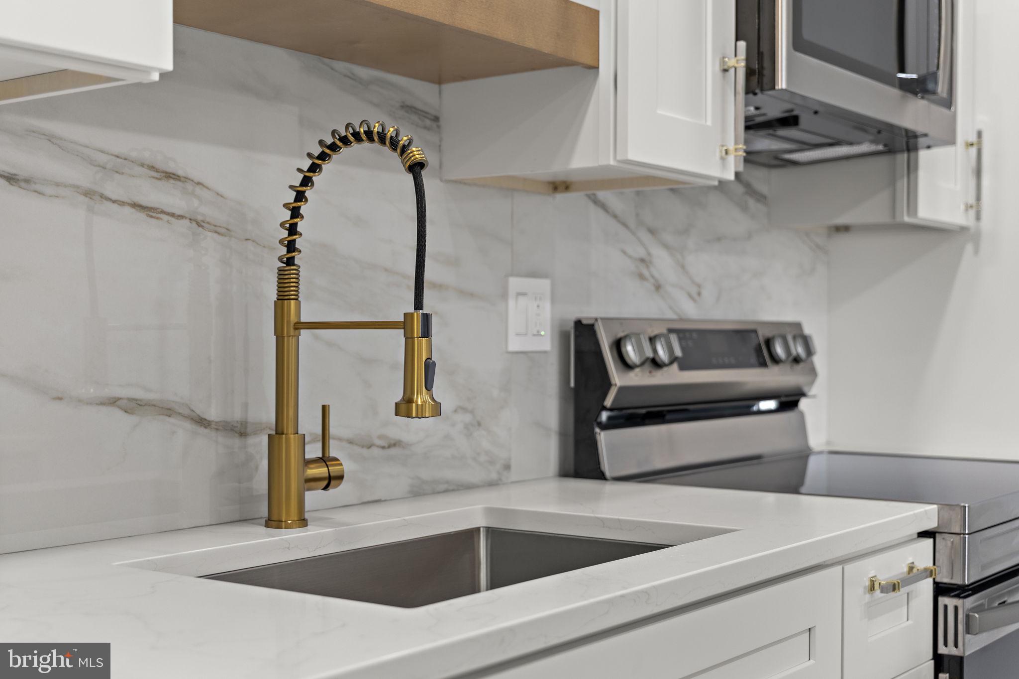 GREENFIELD COMMONS - Residential