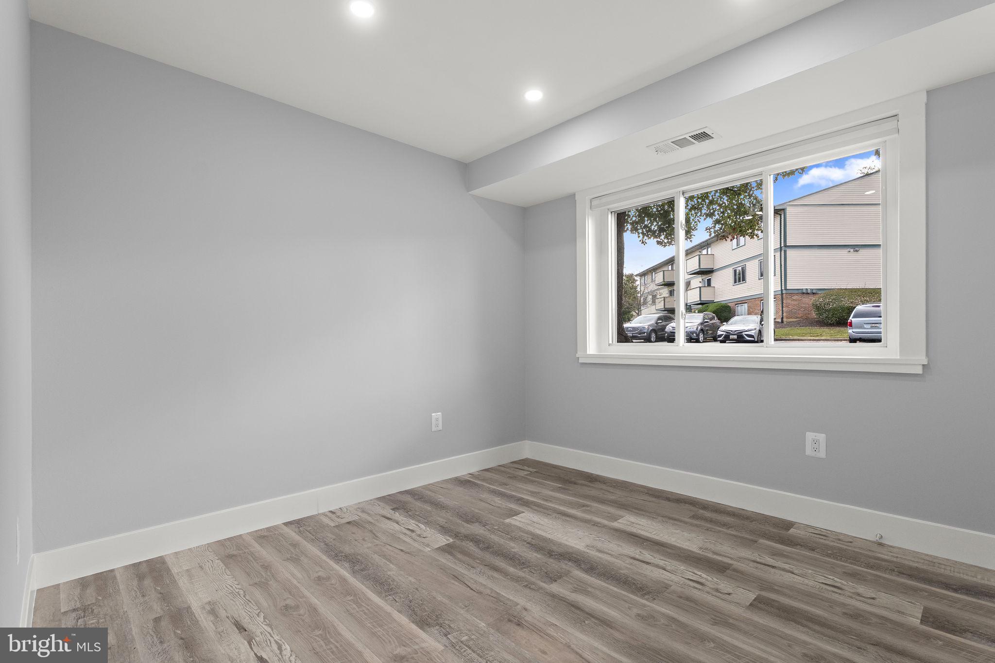 GREENFIELD COMMONS - Residential