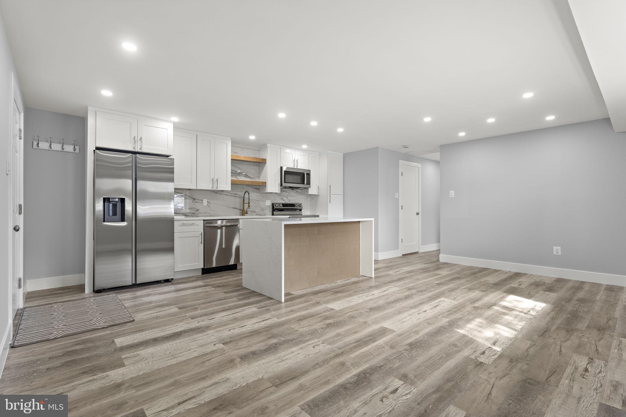 GREENFIELD COMMONS - Residential