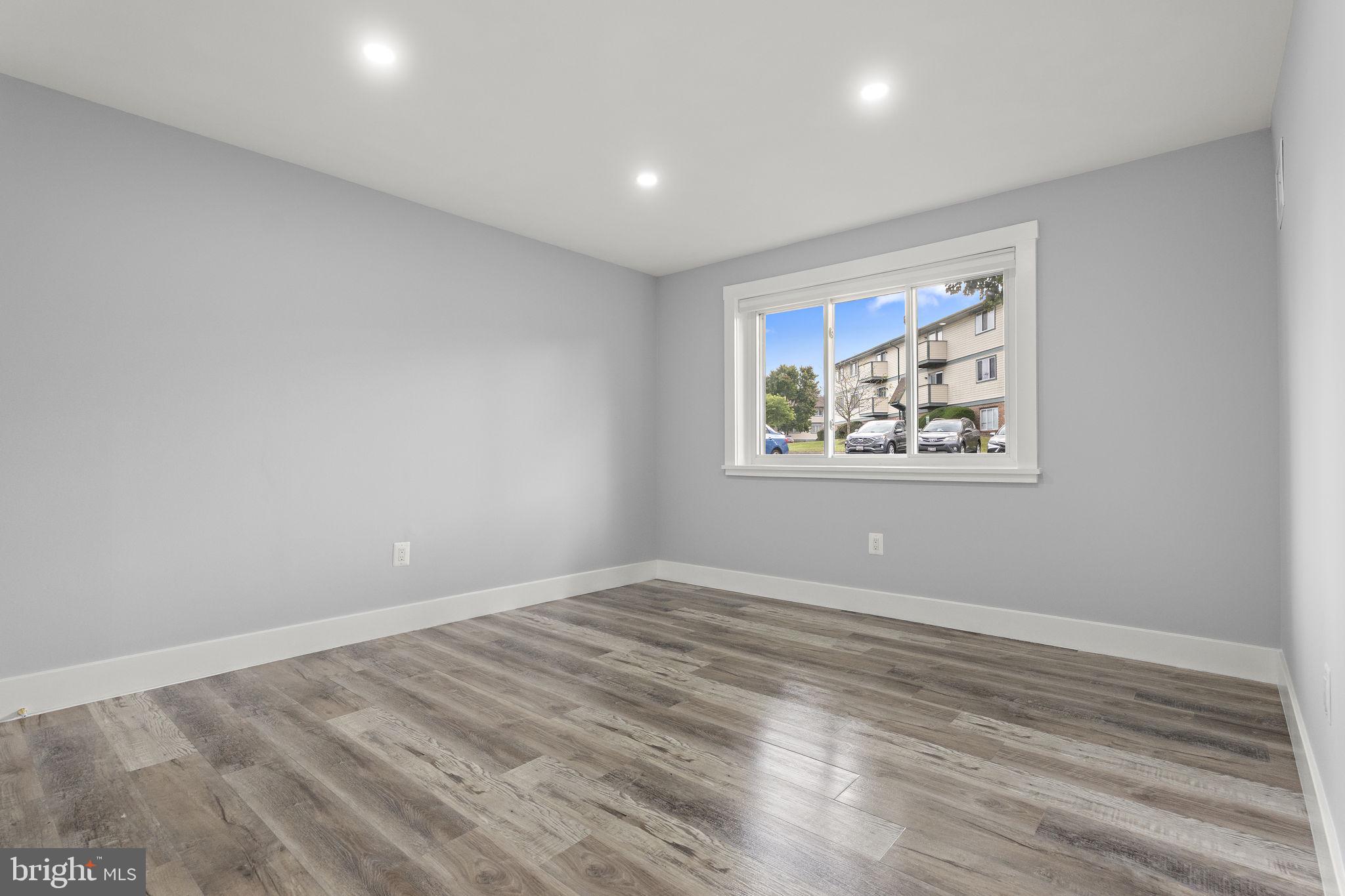 GREENFIELD COMMONS - Residential