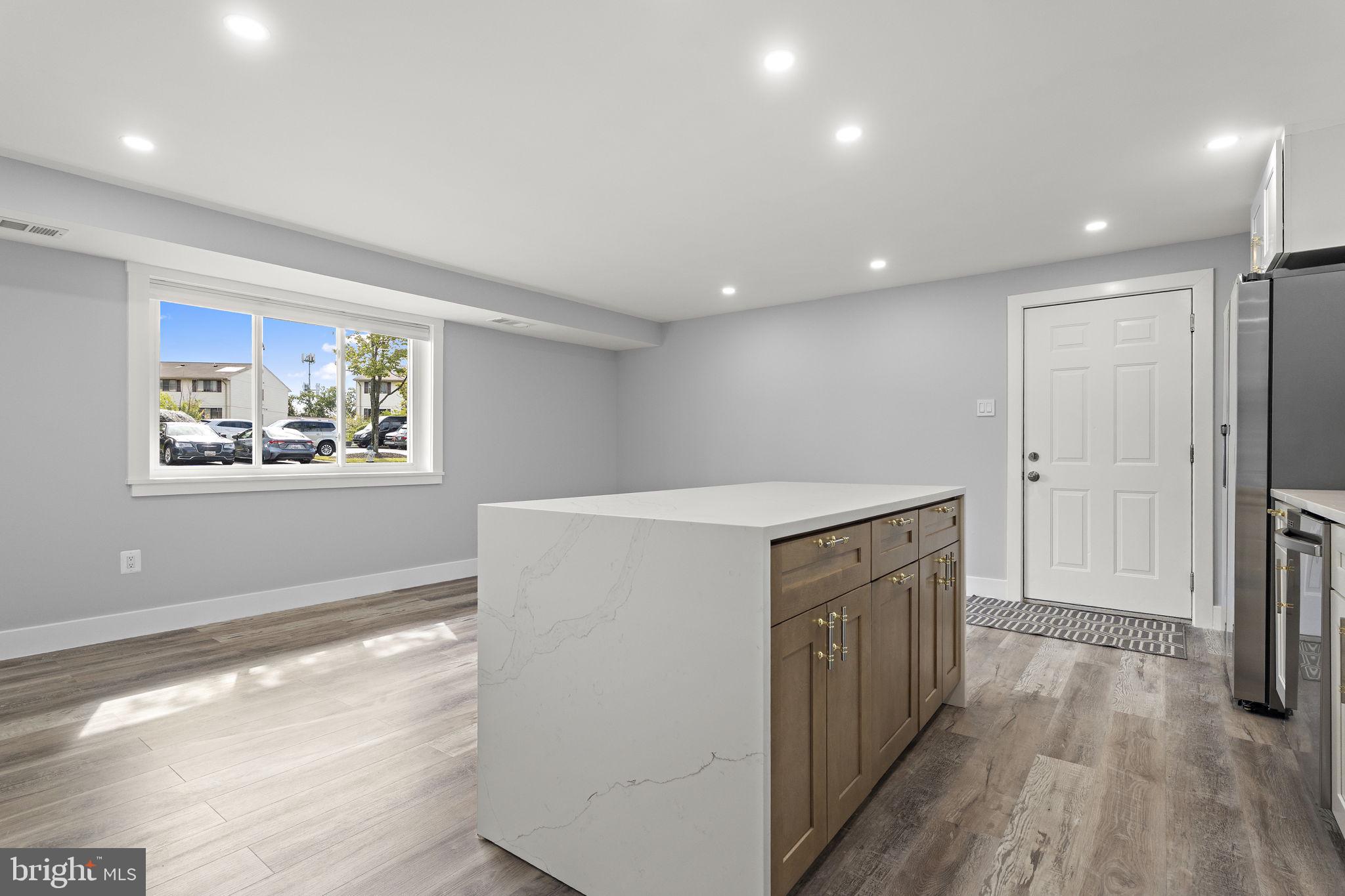 GREENFIELD COMMONS - Residential