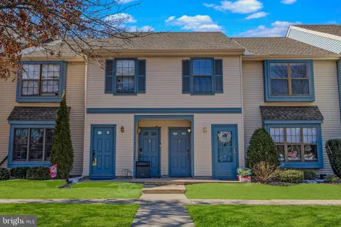 6 Wyndham Place, Robbinsville, NJ MLS: NJME2057824