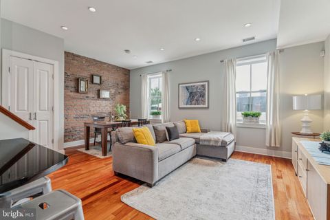 2031 PINE STREET 4 PHILADELPHIA PA 19103