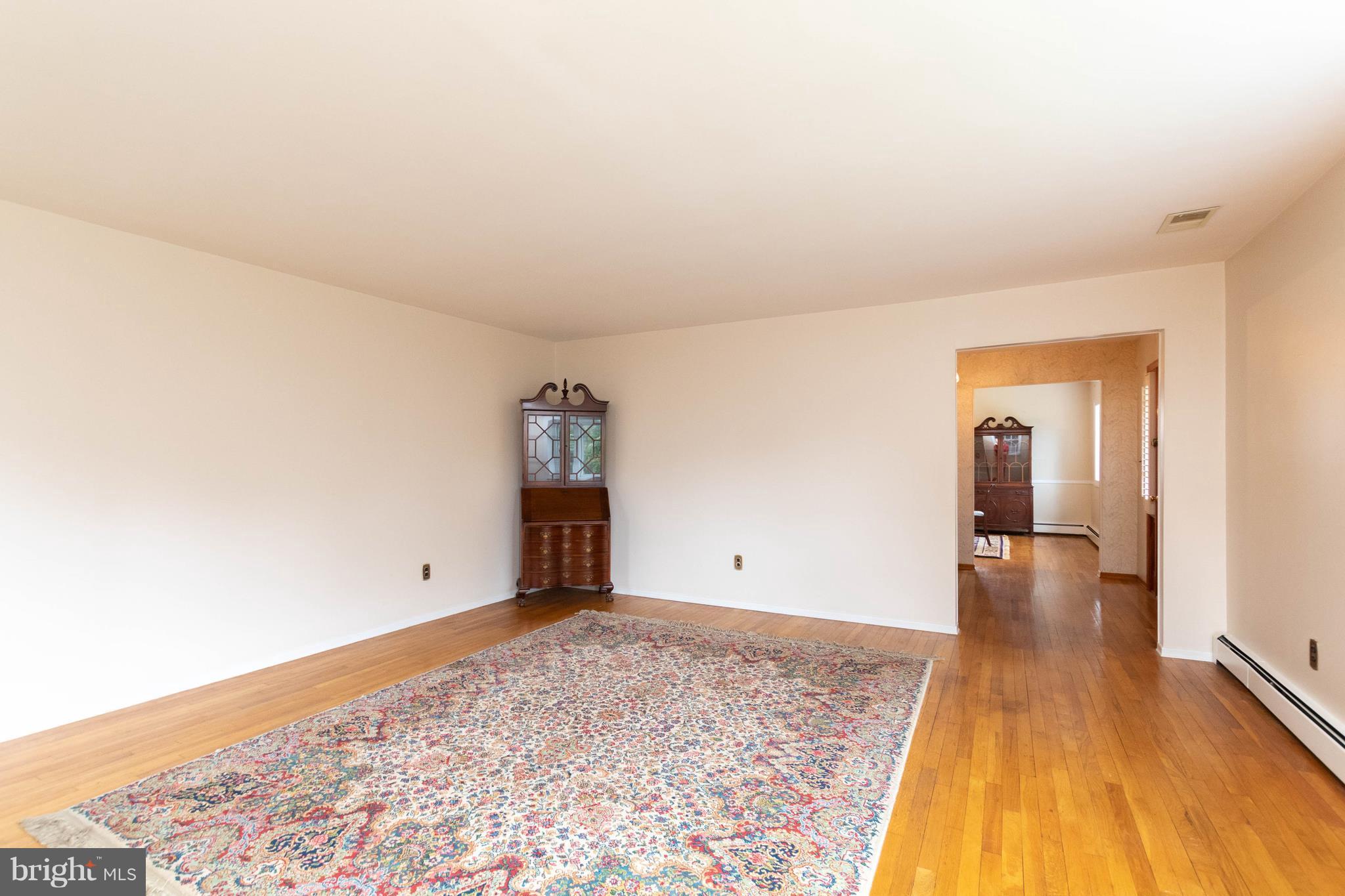 PERRY HALL - Residential