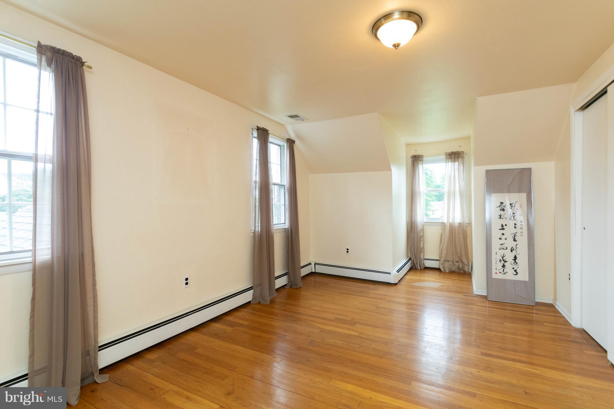 PERRY HALL - Residential