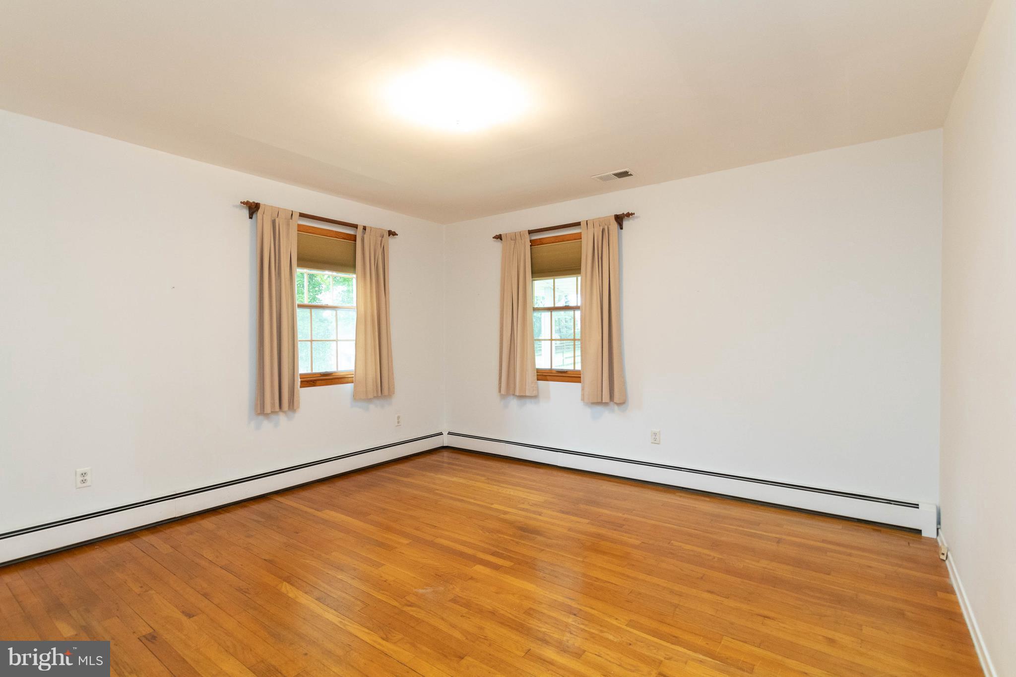 PERRY HALL - Residential