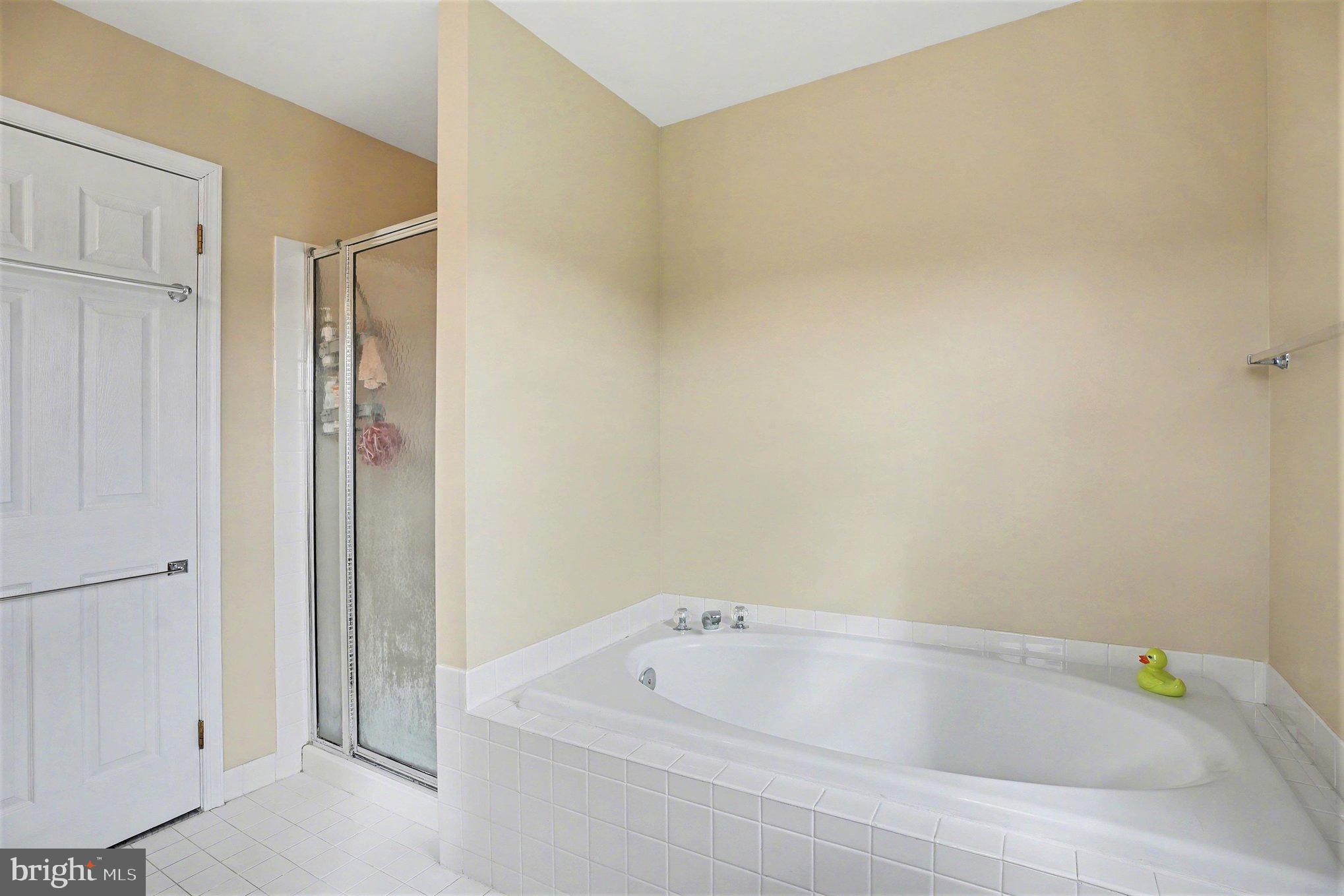 CHARLESTOWNE - Residential