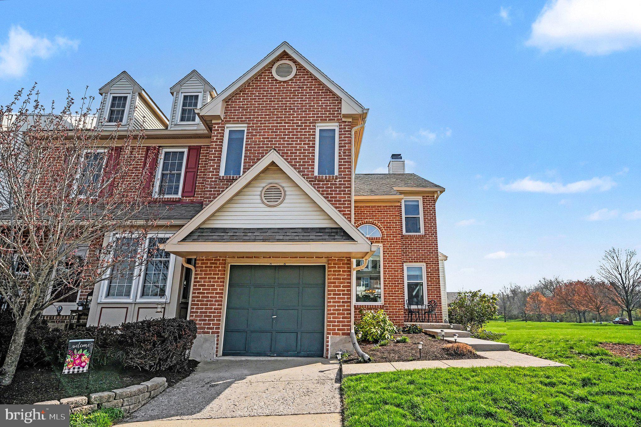 CHARLESTOWNE - Residential