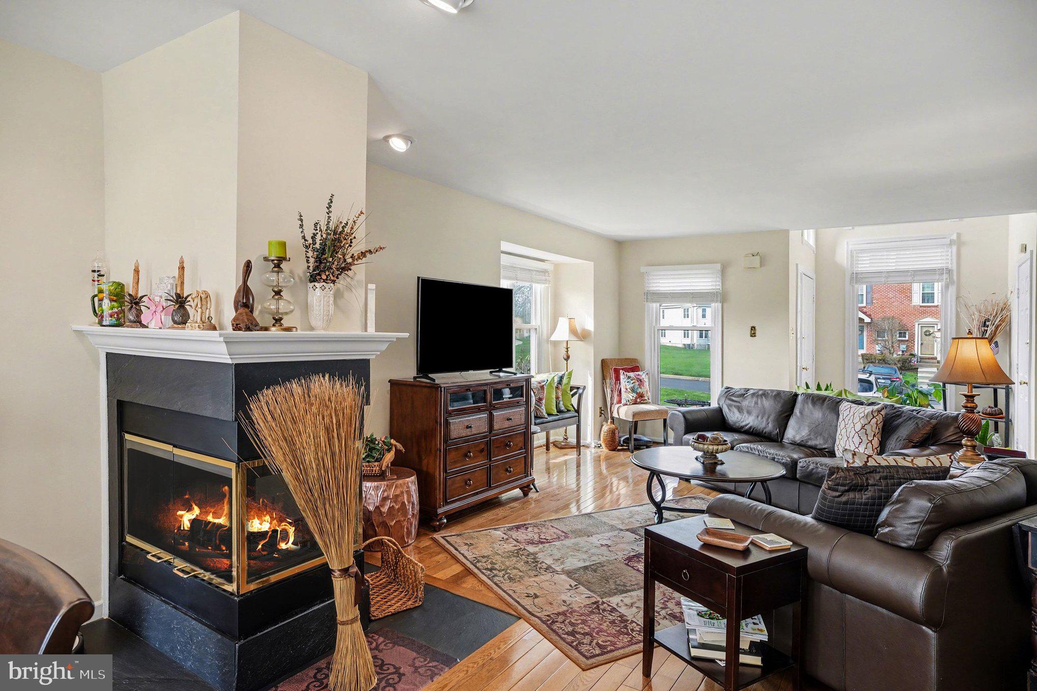 CHARLESTOWNE - Residential