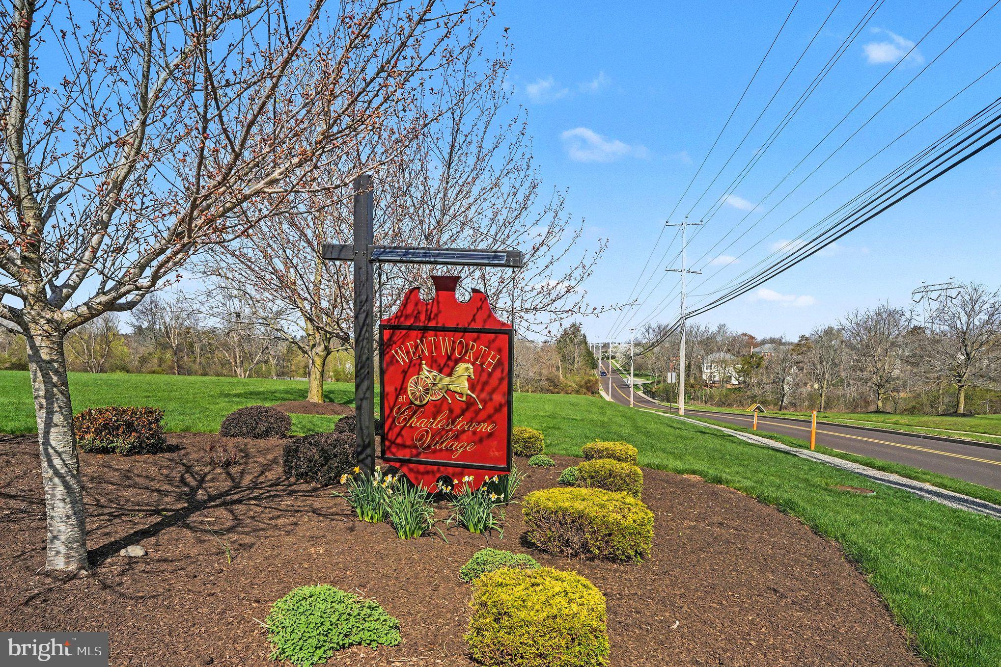 CHARLESTOWNE - Residential