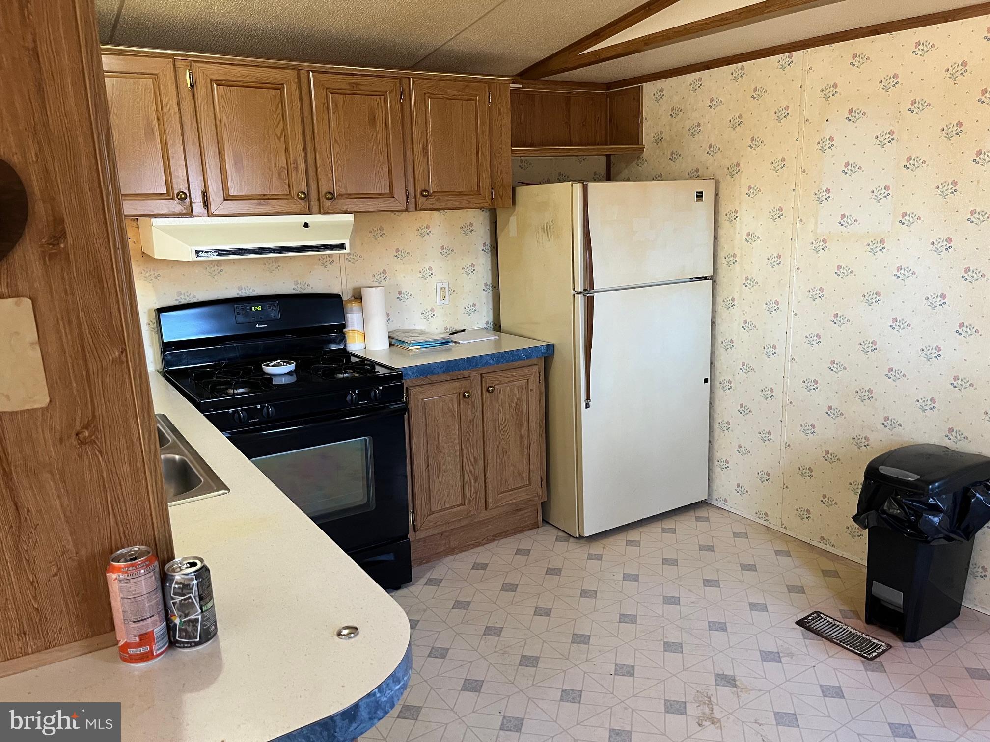 SNYDER CORNER ROAD - Residential