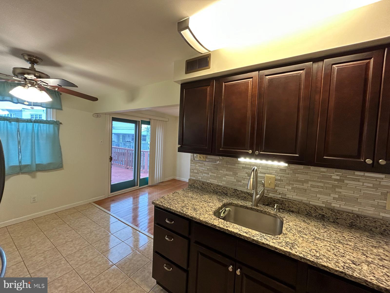 PHILADELPHIA (NORTHEAST) - Residential