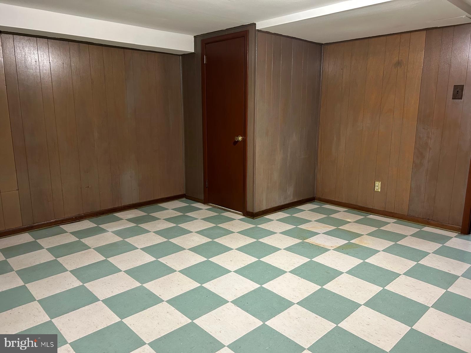 PHILADELPHIA (NORTHEAST) - Residential