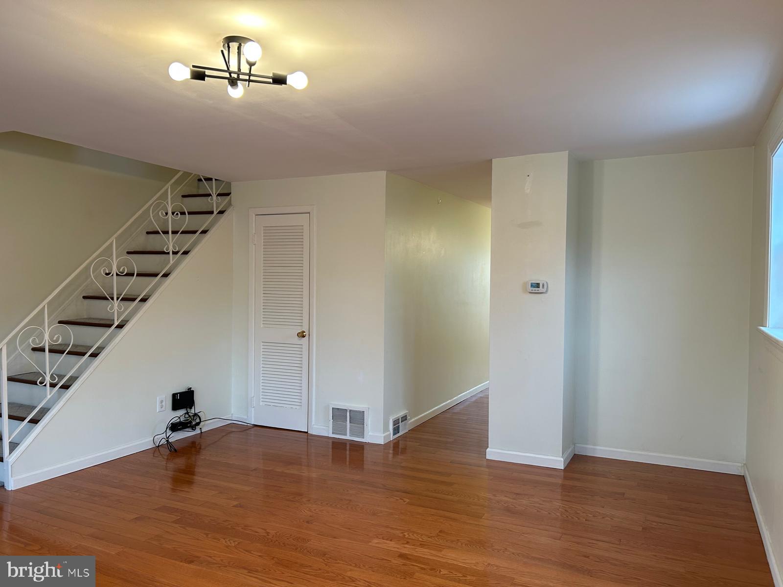 PHILADELPHIA (NORTHEAST) - Residential