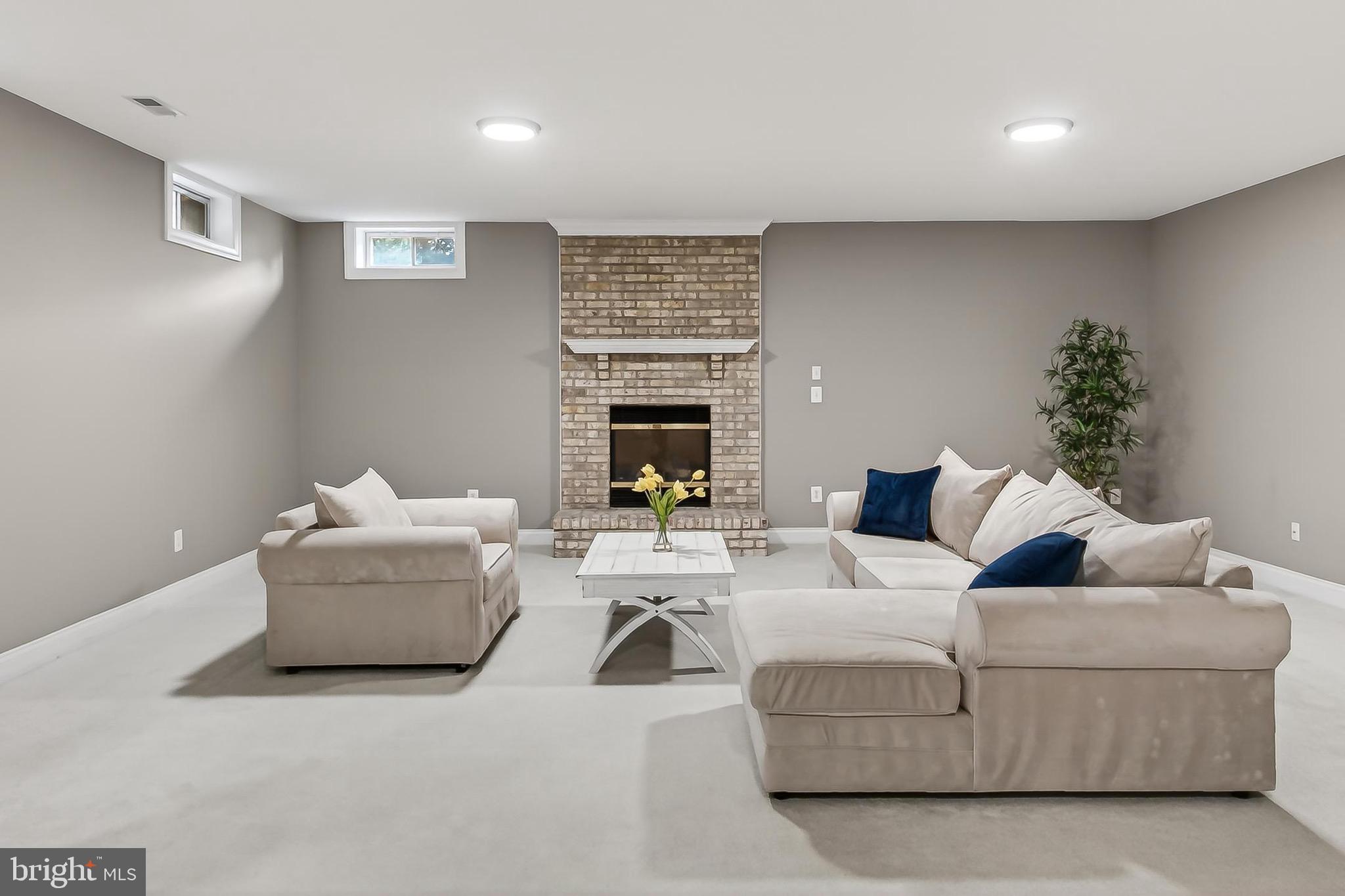 RIDINGS AT VIRGINIA RUN - Residential