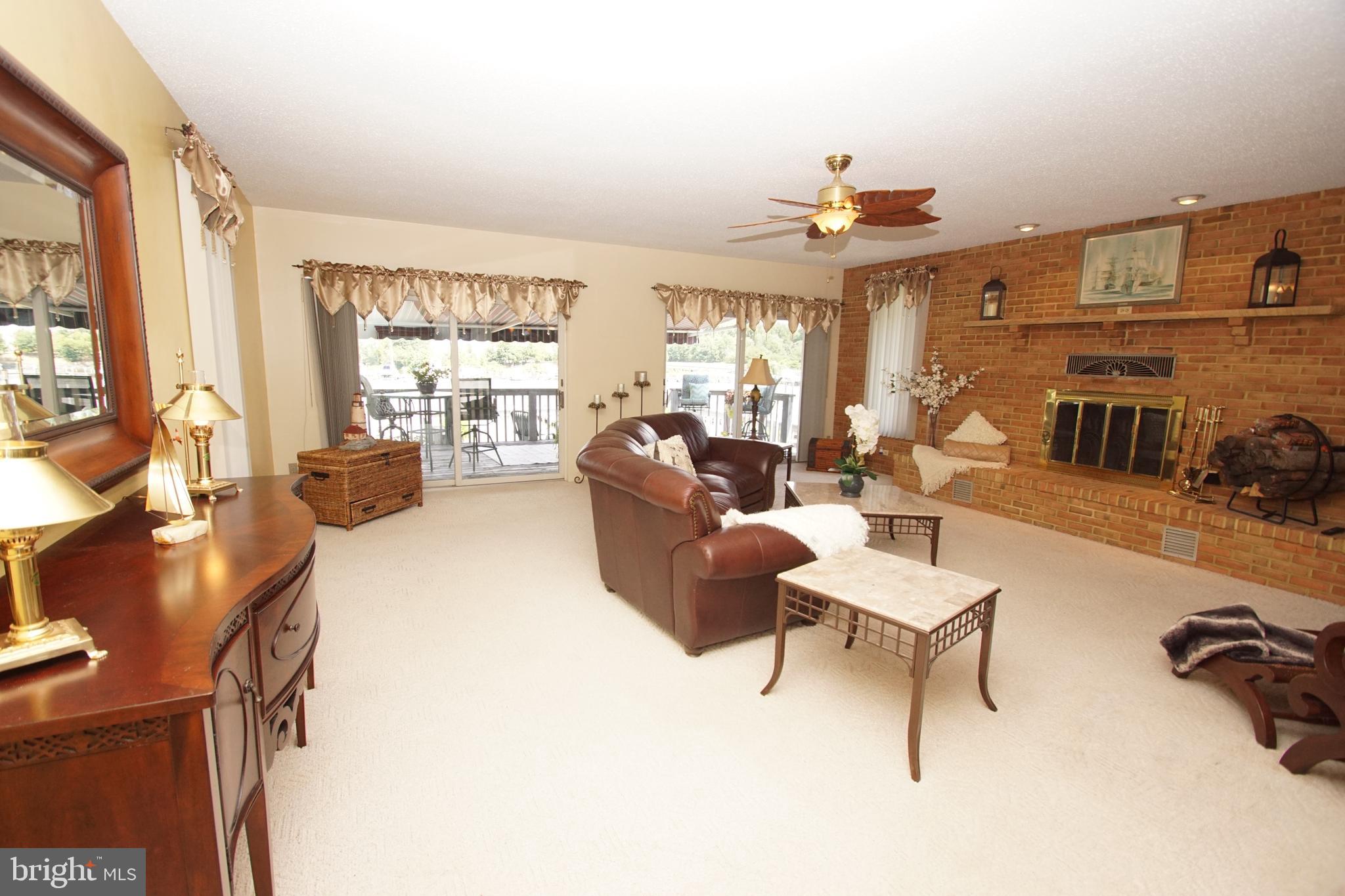 HILLTOP PARK - Residential