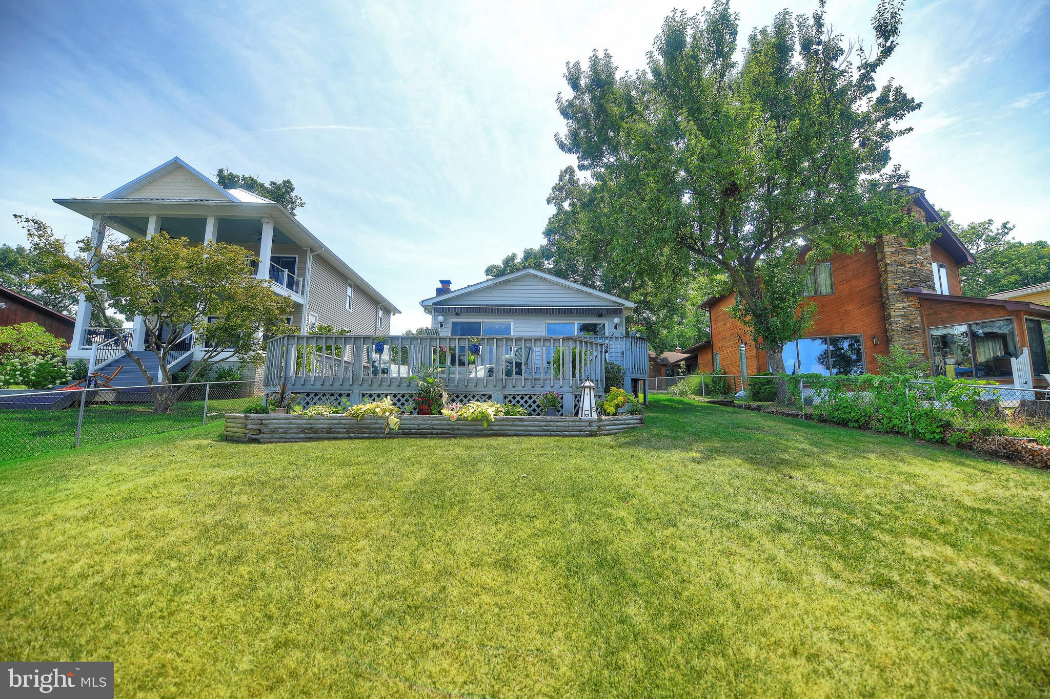 HILLTOP PARK - Residential