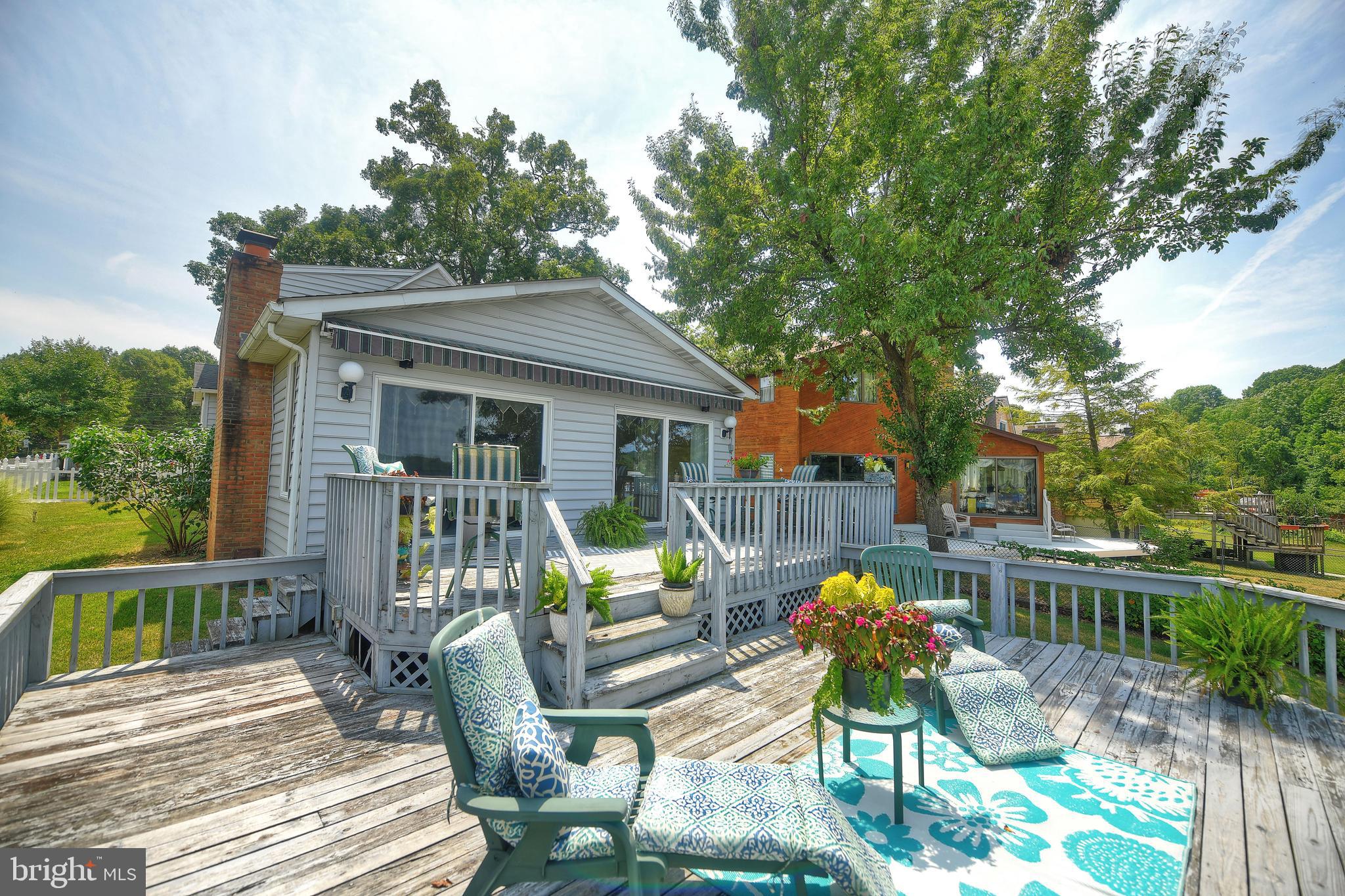 HILLTOP PARK - Residential