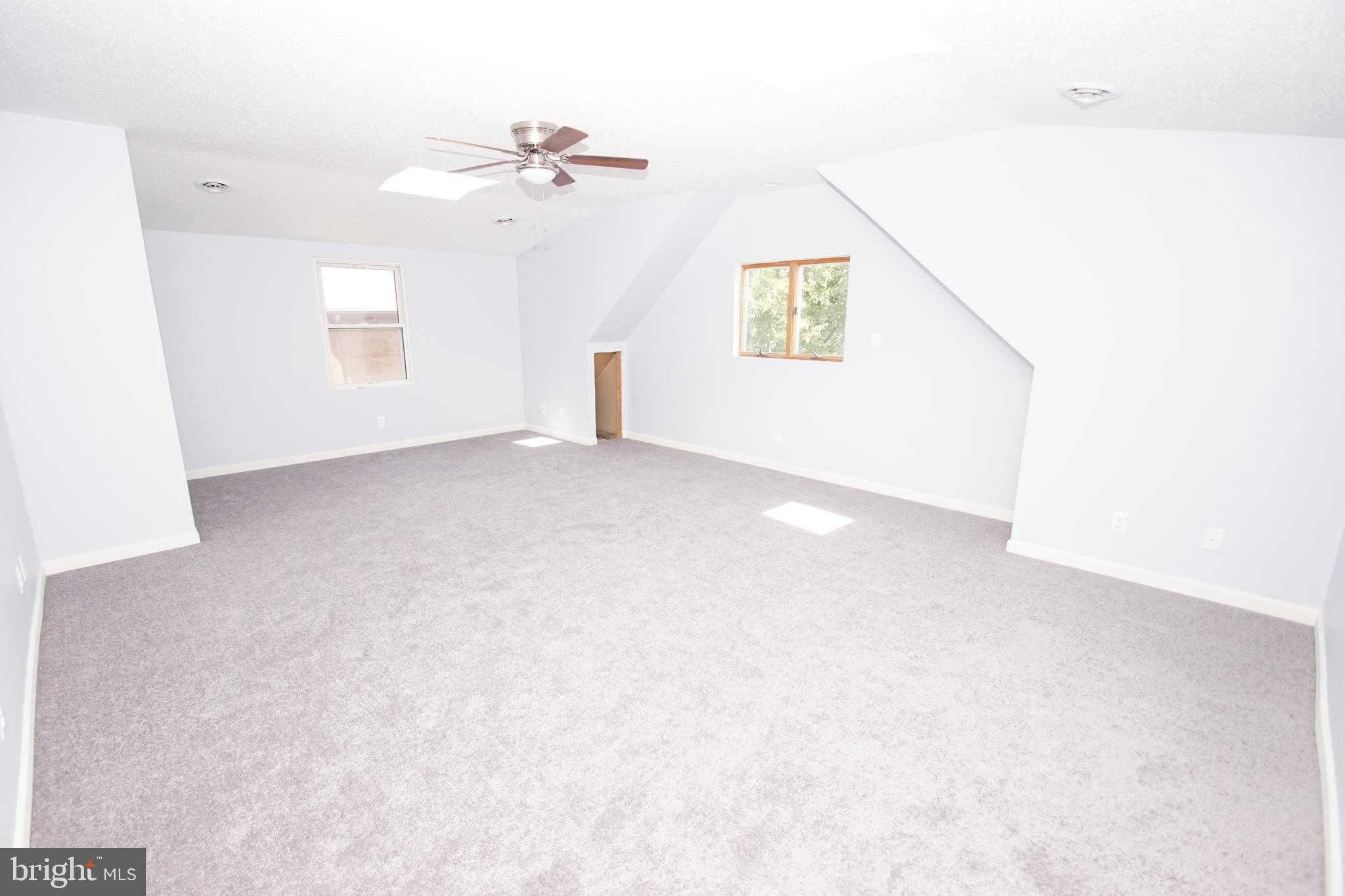 HILLTOP PARK - Residential