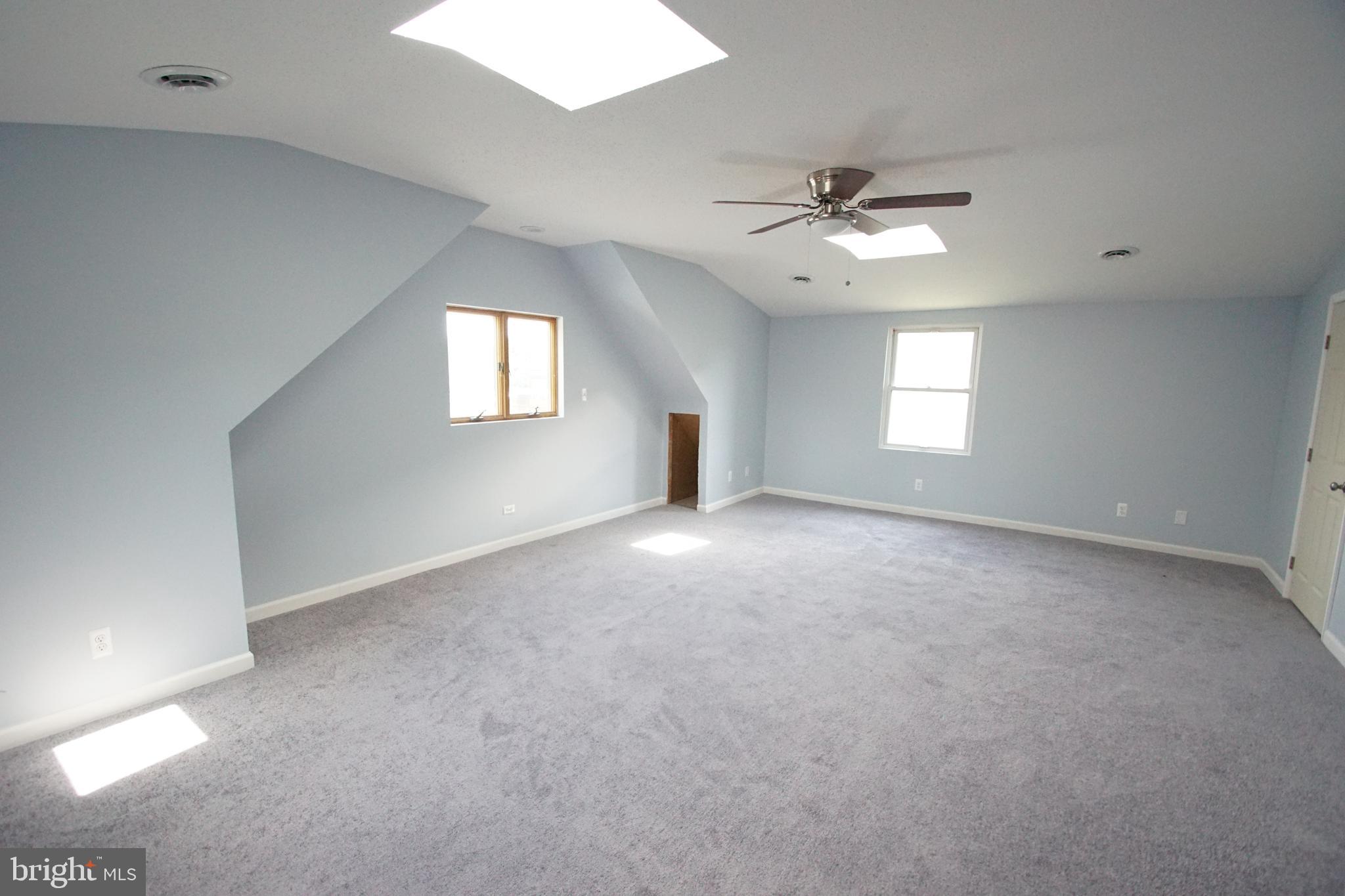 HILLTOP PARK - Residential