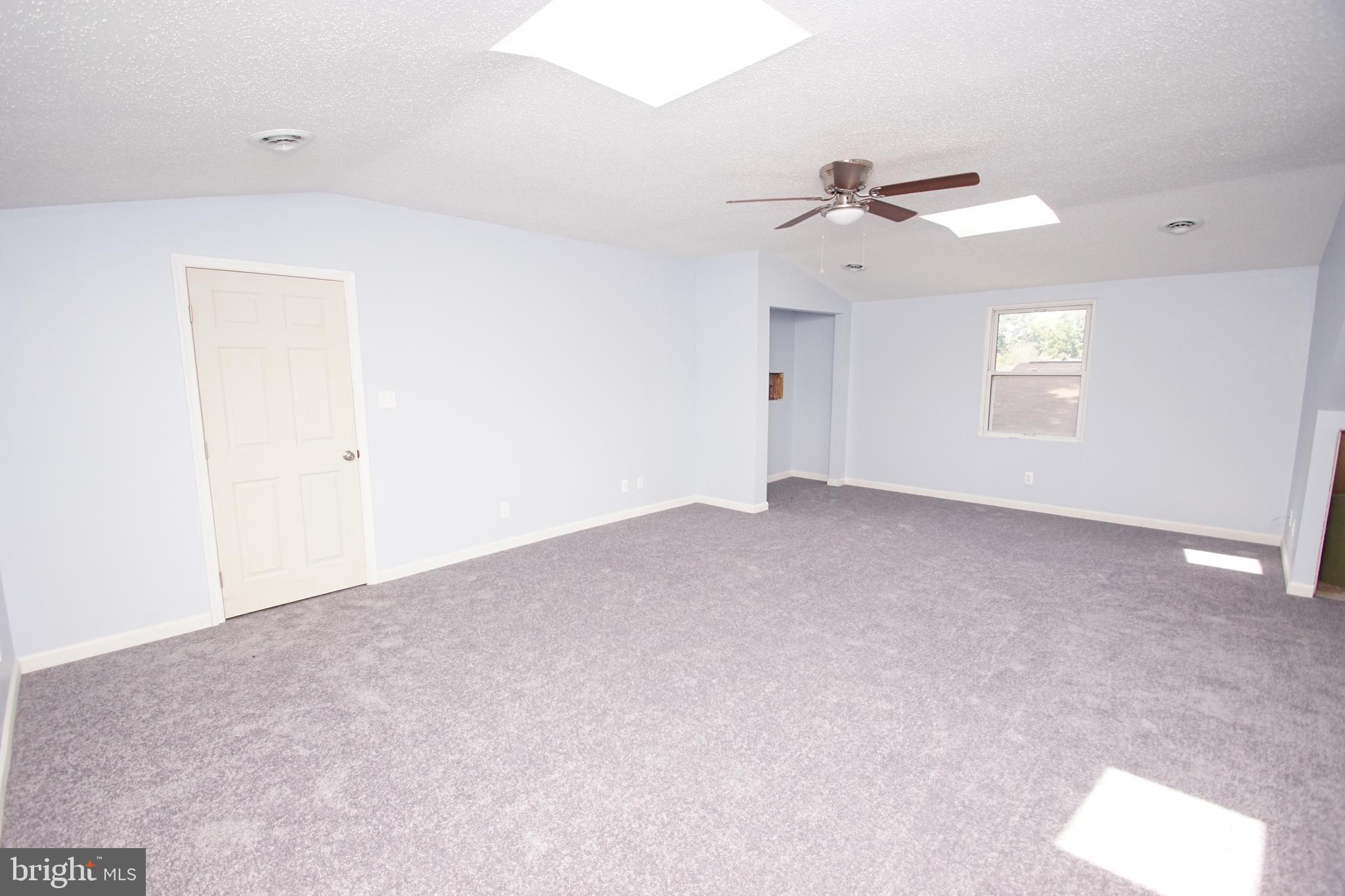 HILLTOP PARK - Residential